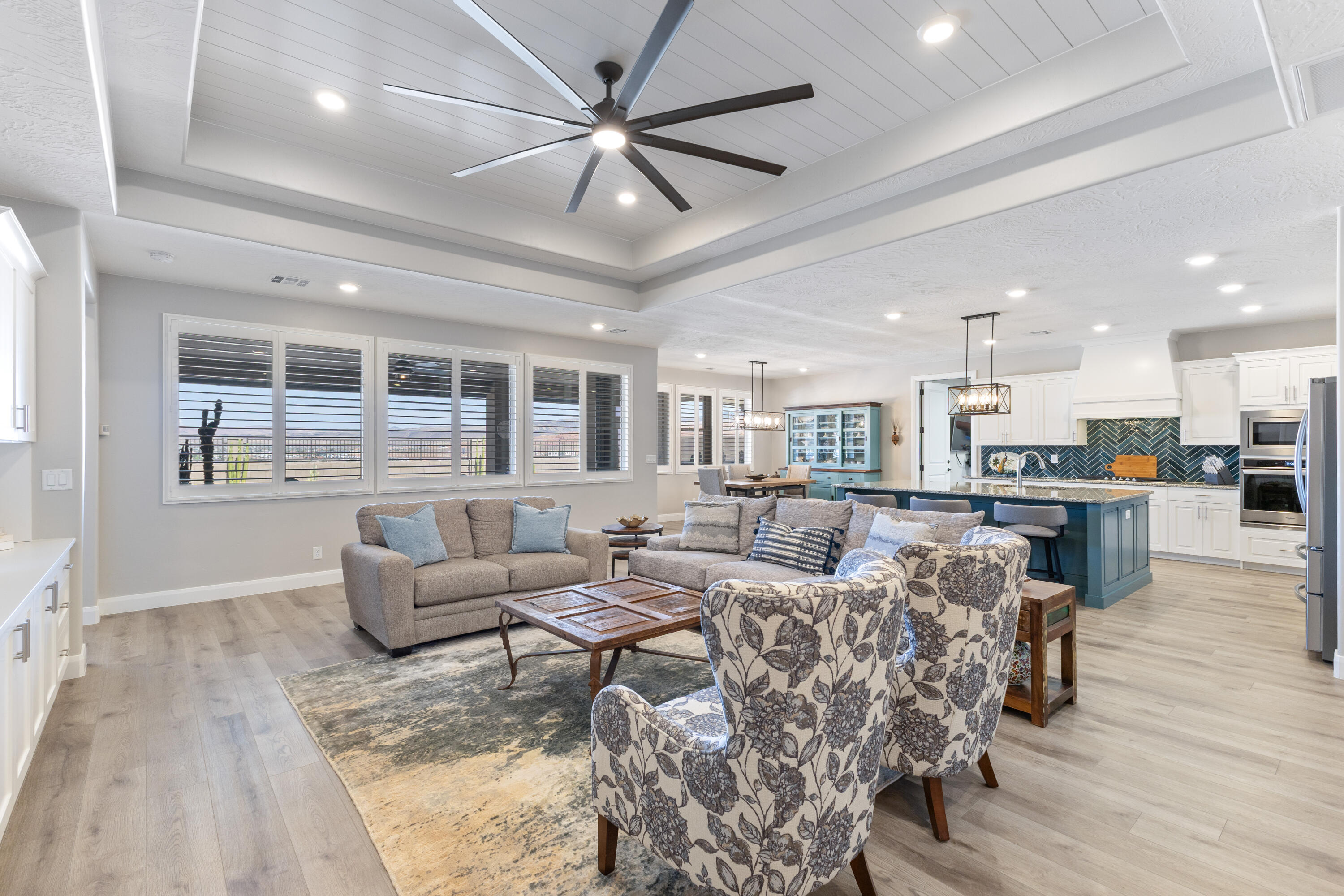 VIEWS AT CORAL CANYON - Residential