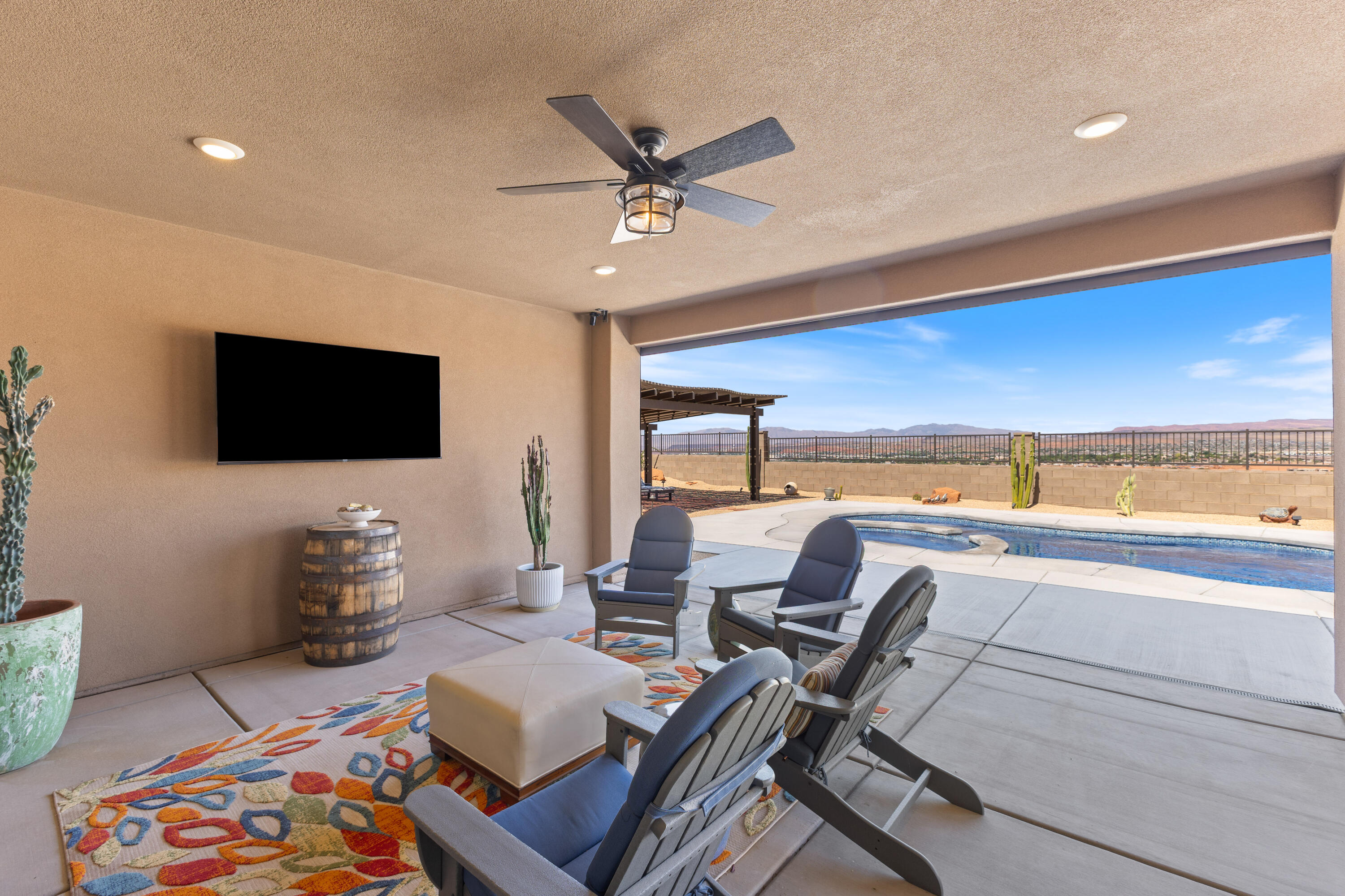 VIEWS AT CORAL CANYON - Residential