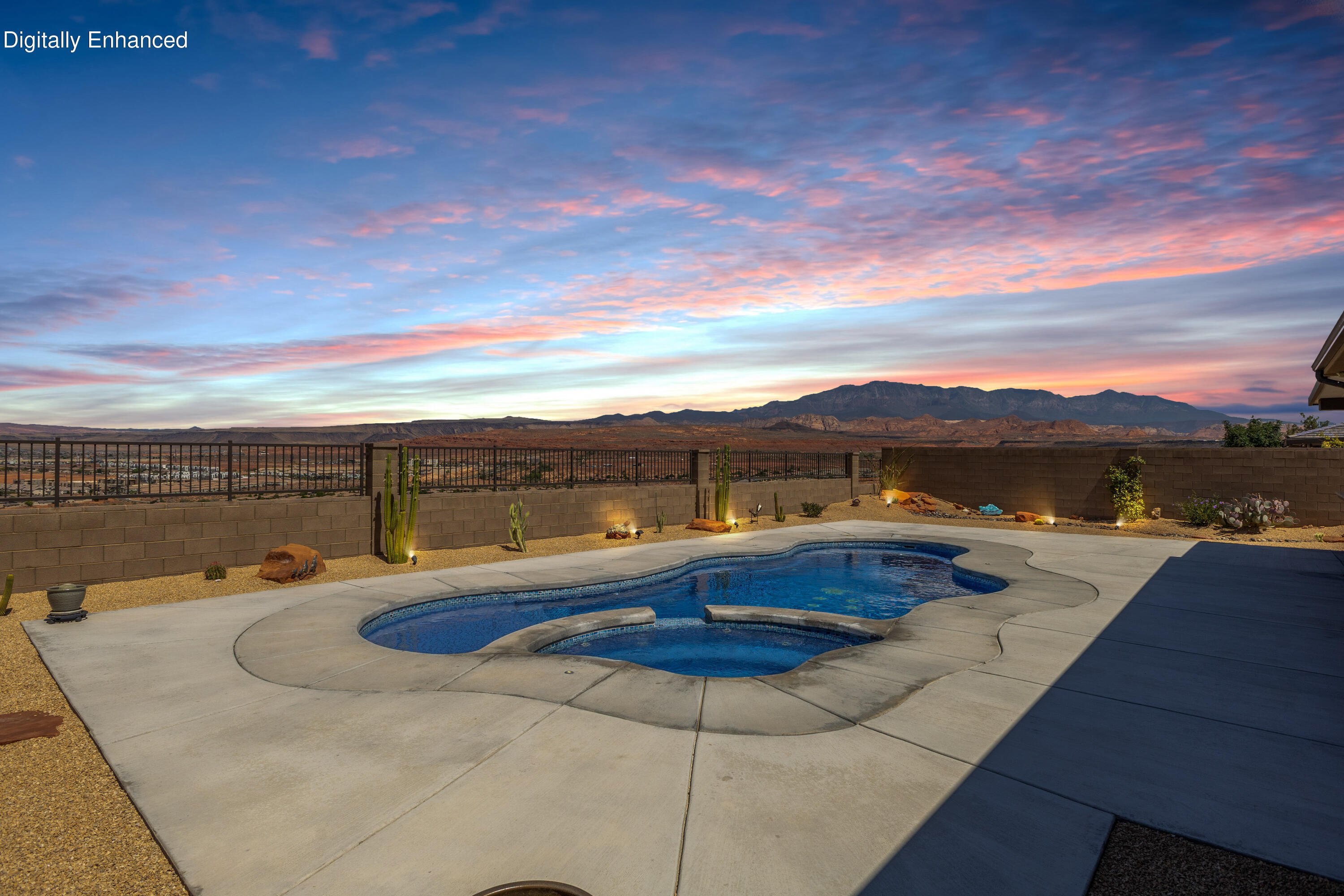 VIEWS AT CORAL CANYON - Residential