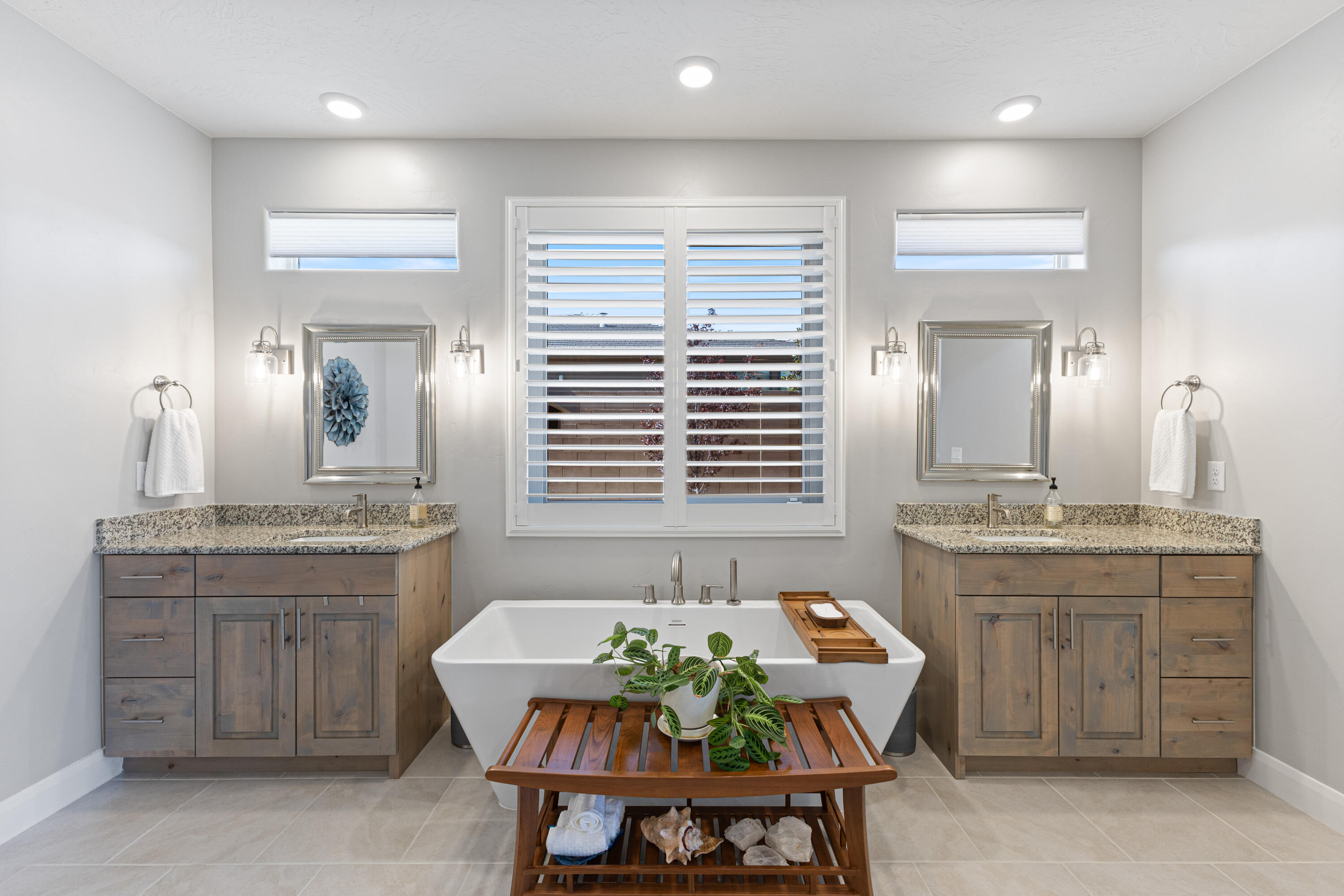 VIEWS AT CORAL CANYON - Residential