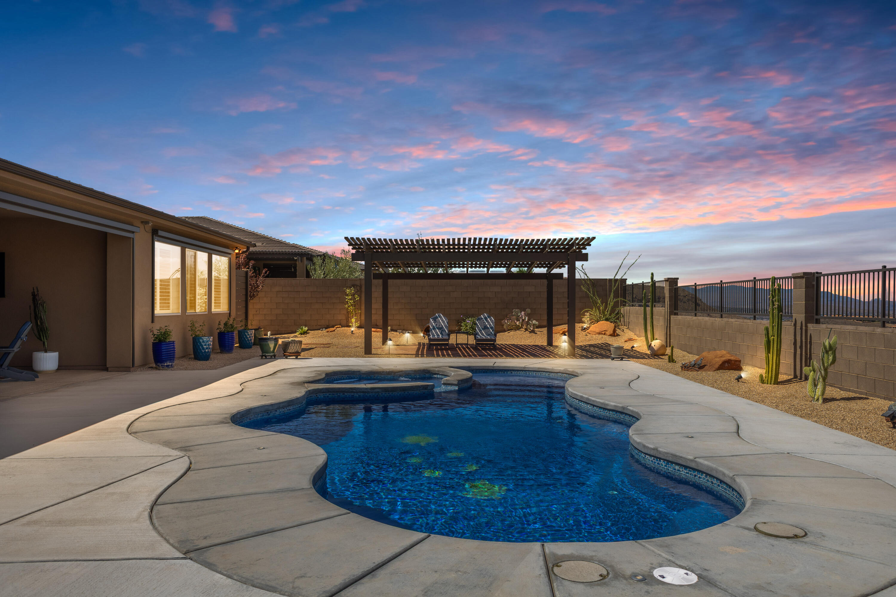 VIEWS AT CORAL CANYON - Residential