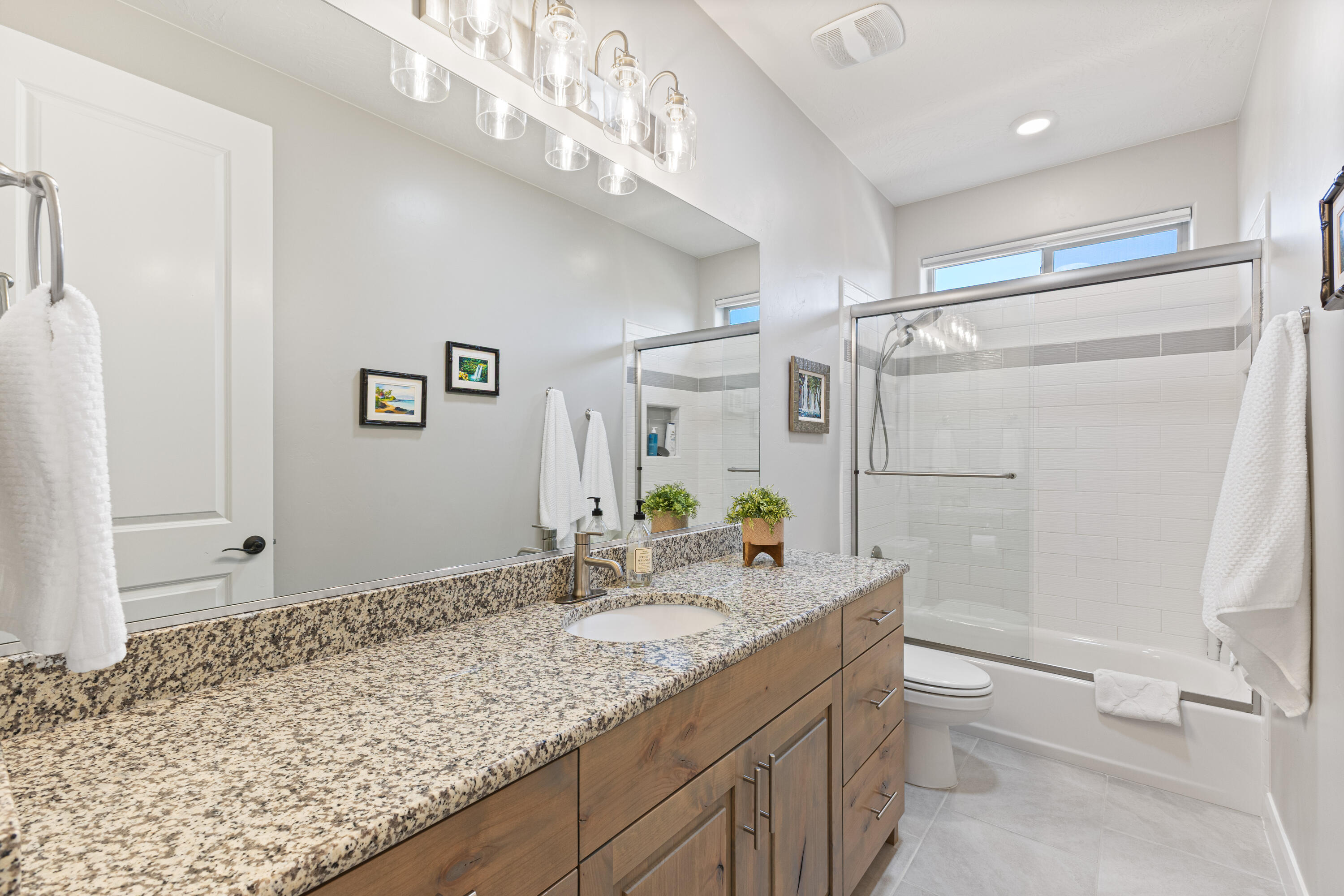 VIEWS AT CORAL CANYON - Residential