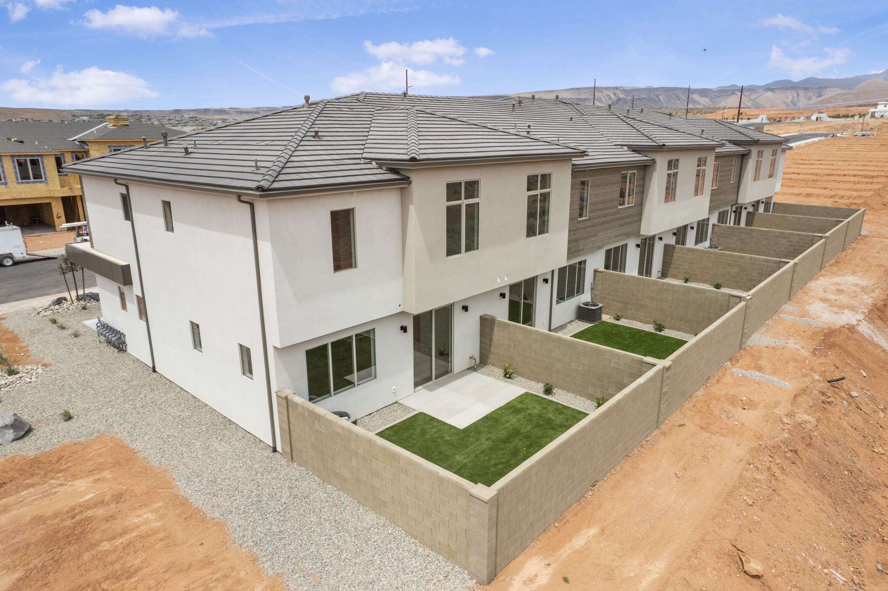 MANGATA TOWNHOMES - Residential