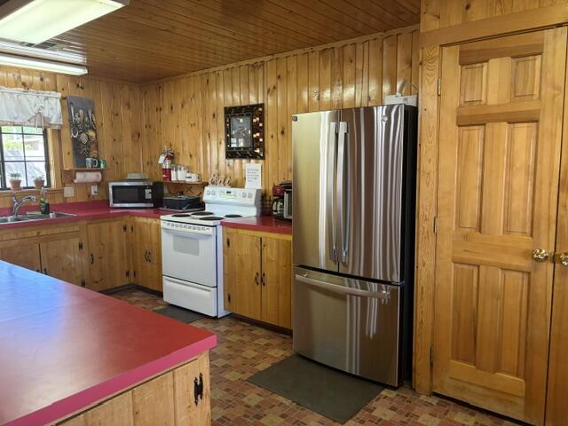 CHEROKEE SPRINGS RV PARK - Residential