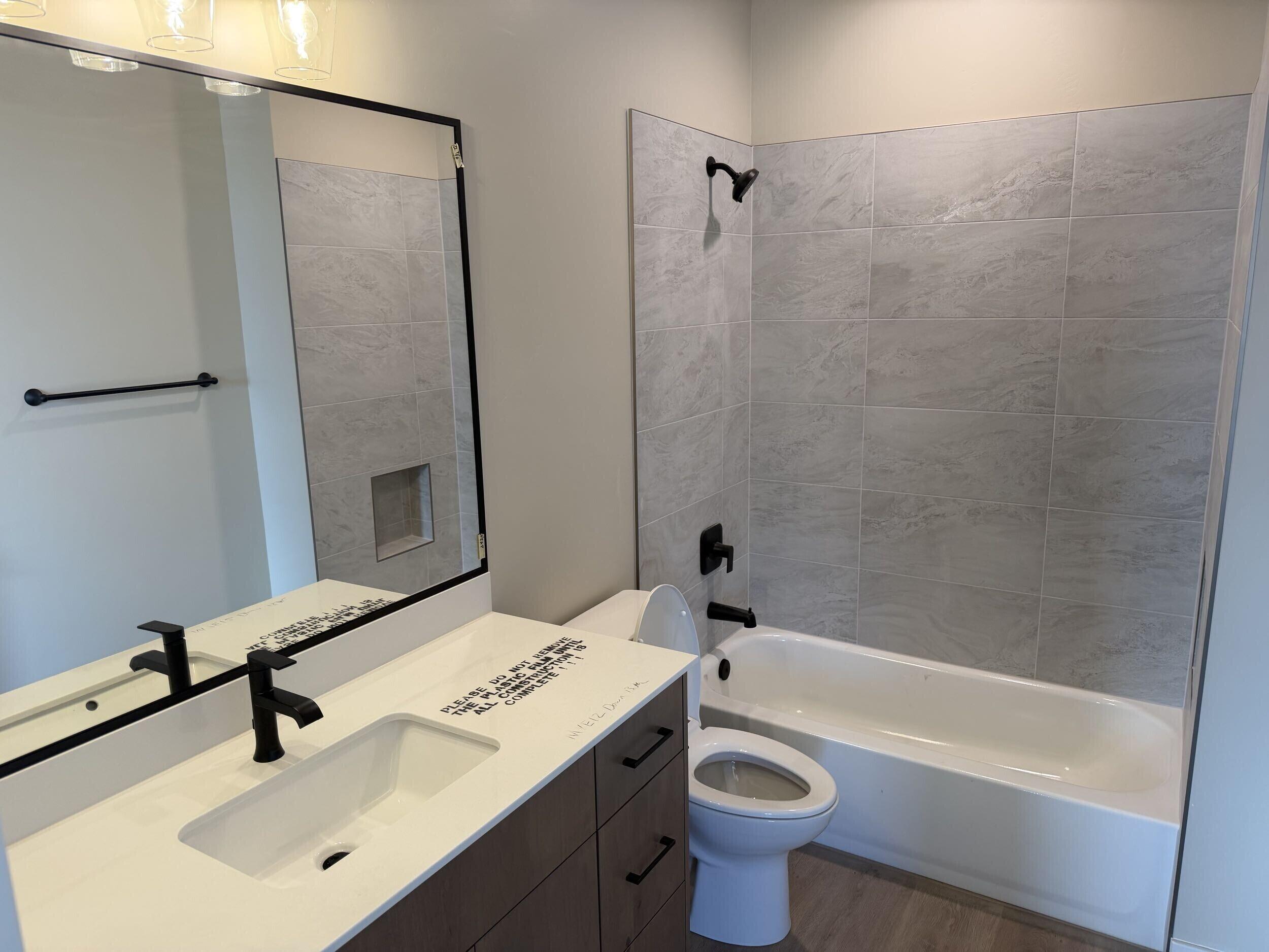MOUNTAIN VIEW ESTATES - Residential
