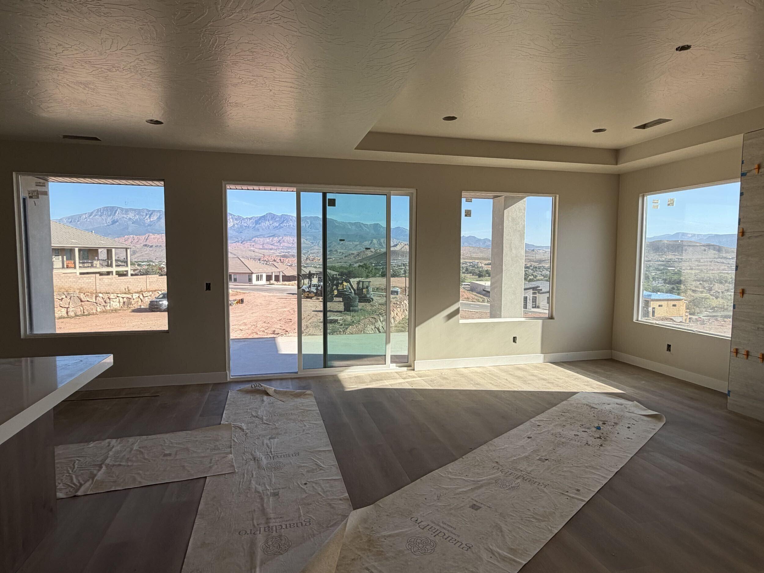 MOUNTAIN VIEW ESTATES - Residential