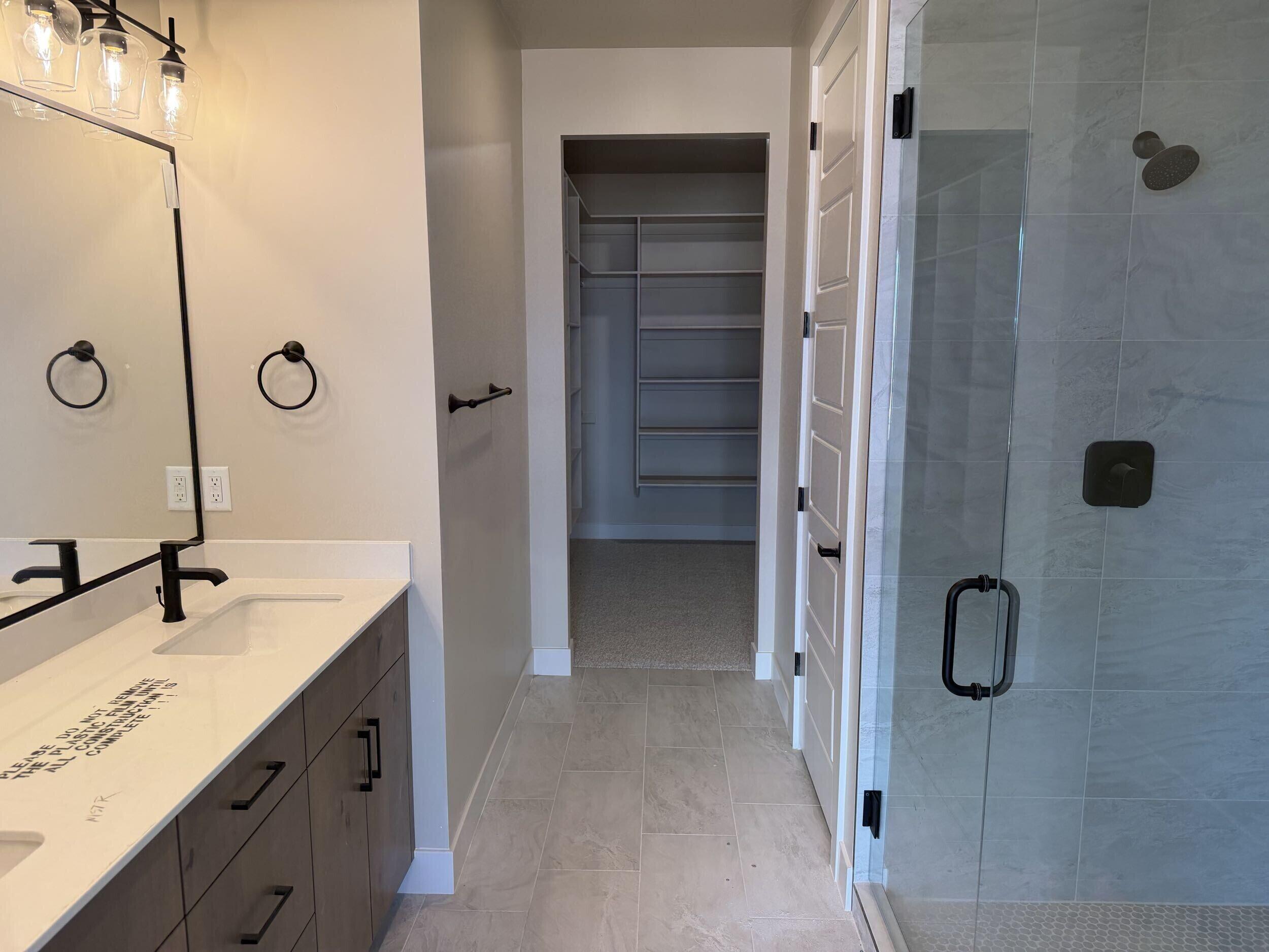 MOUNTAIN VIEW ESTATES - Residential