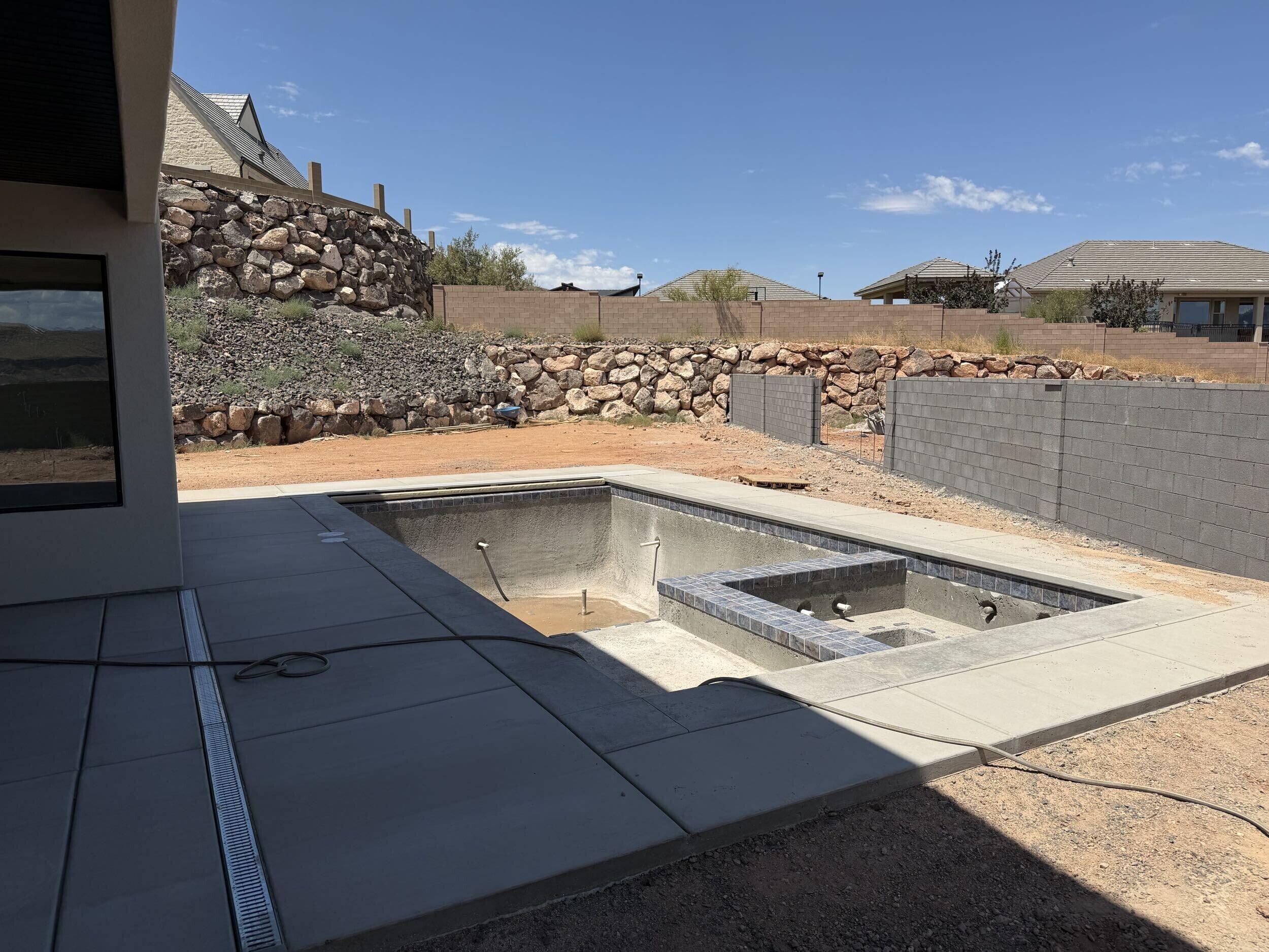 MOUNTAIN VIEW ESTATES - Residential
