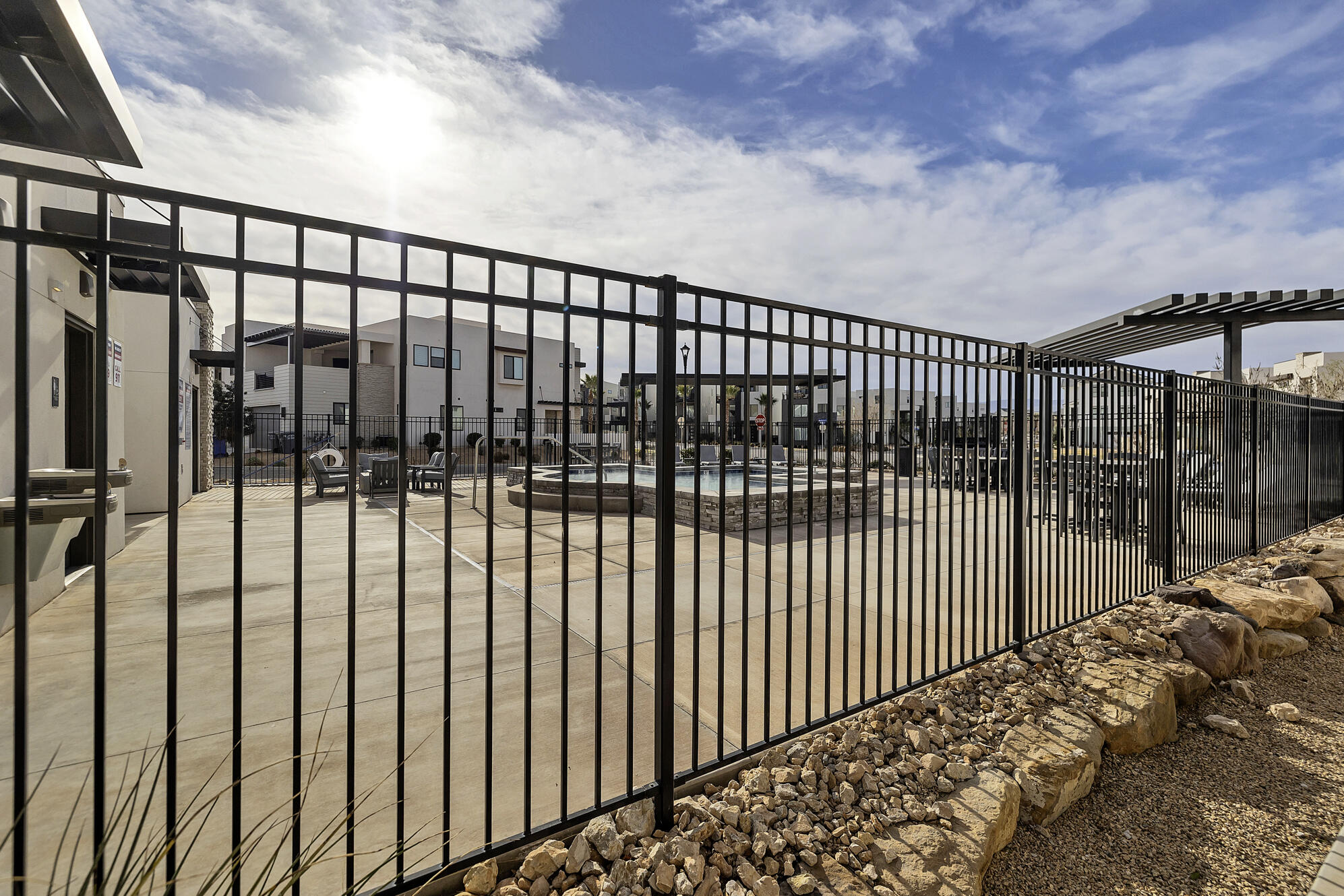 DESERT COLOR RESORT - Residential
