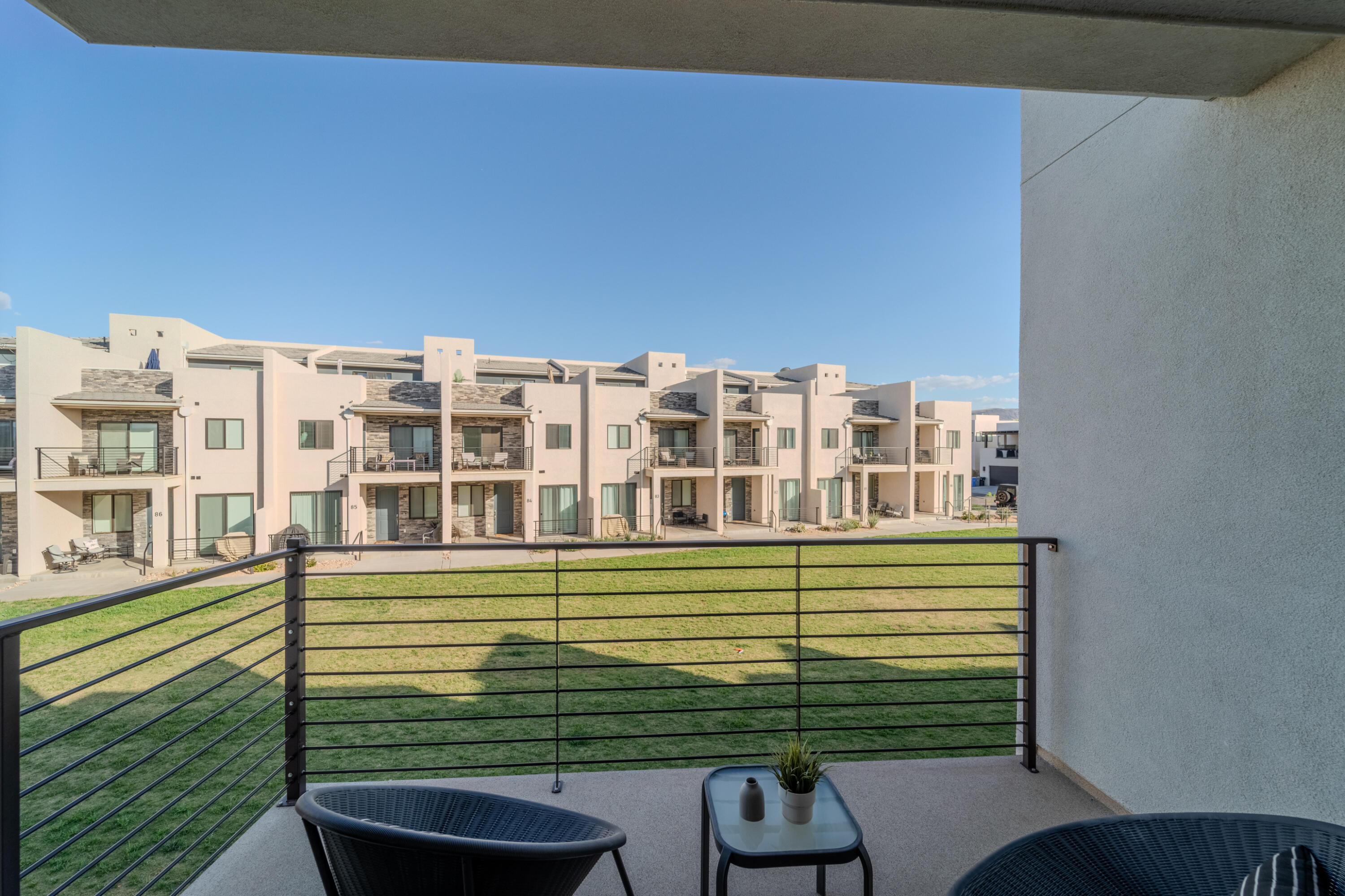 DESERT COLOR RESORT - Residential