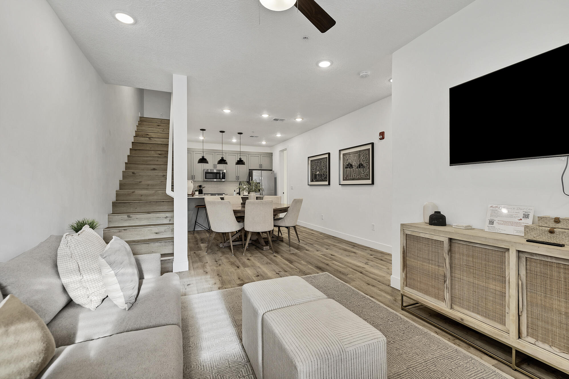 DESERT COLOR RESORT - Residential