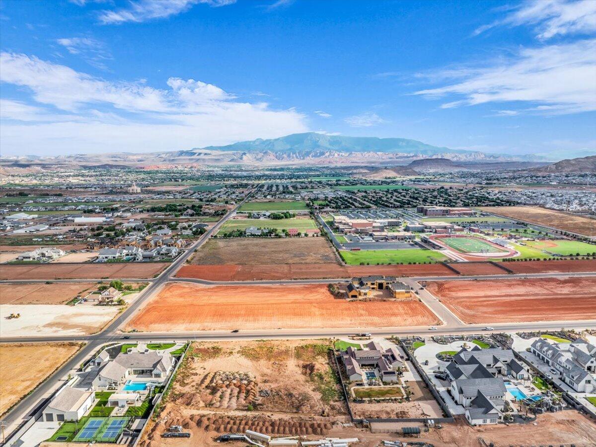 CRIMSON ESTATES - Land