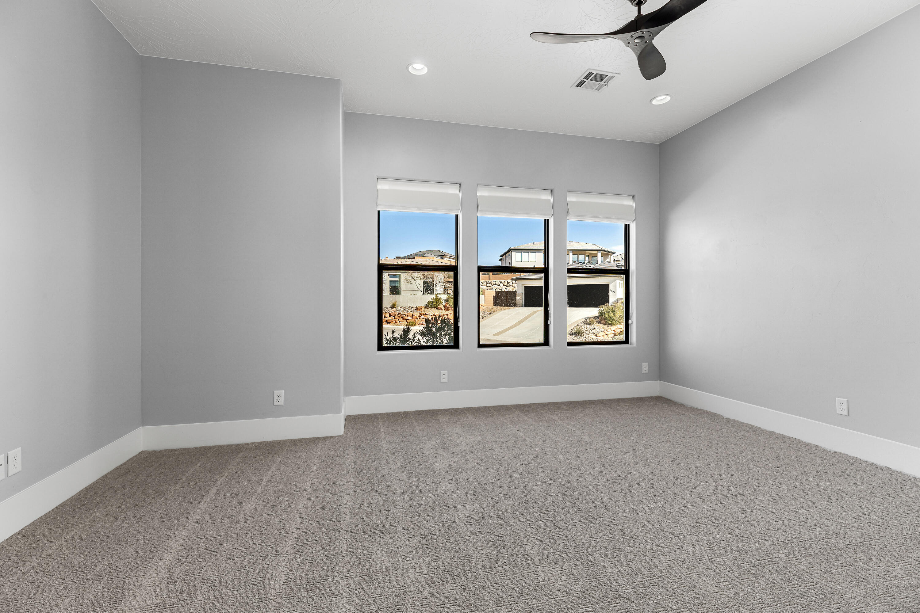 WASHINGTON VISTA - Residential