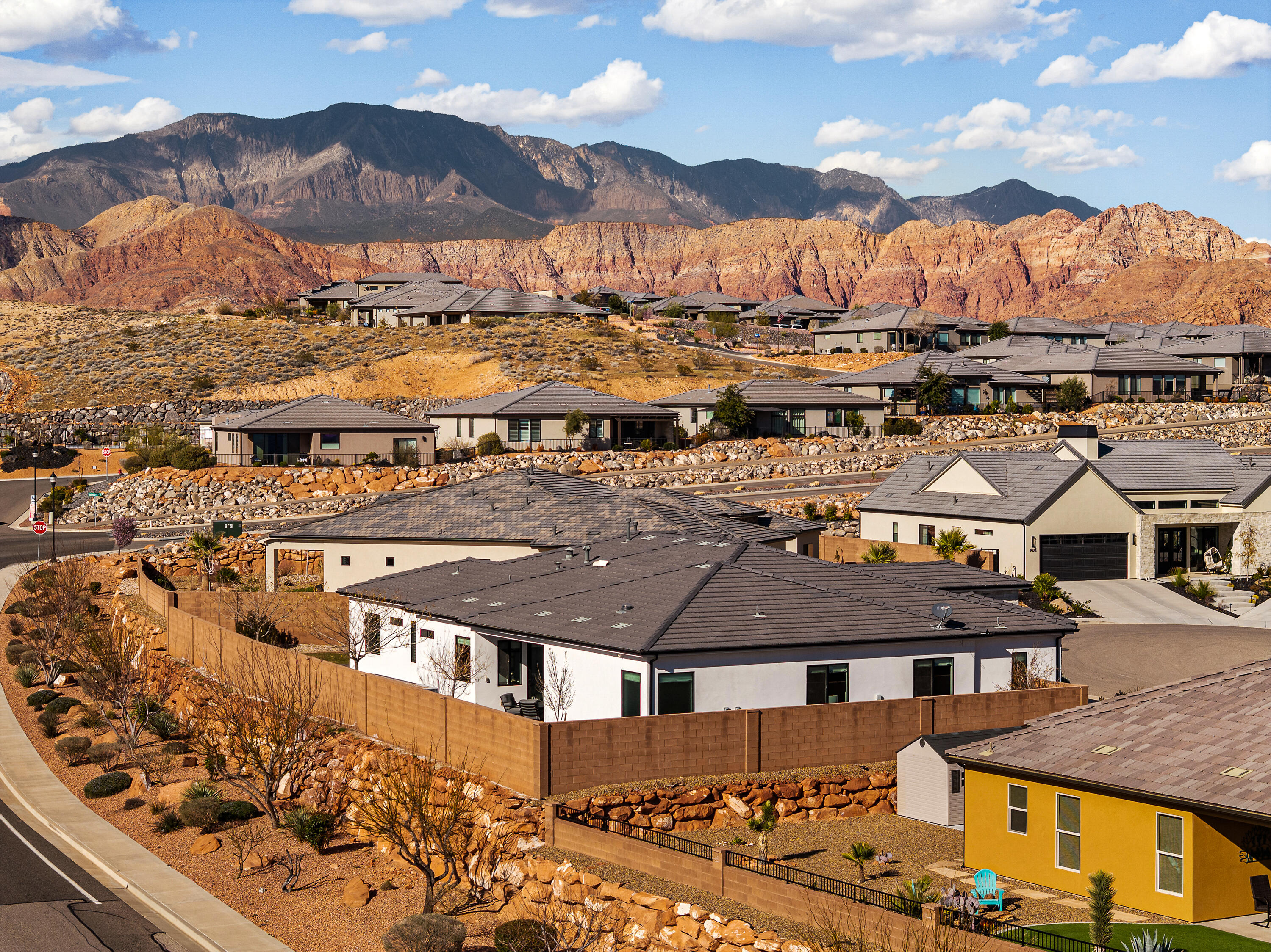 WASHINGTON VISTA - Residential