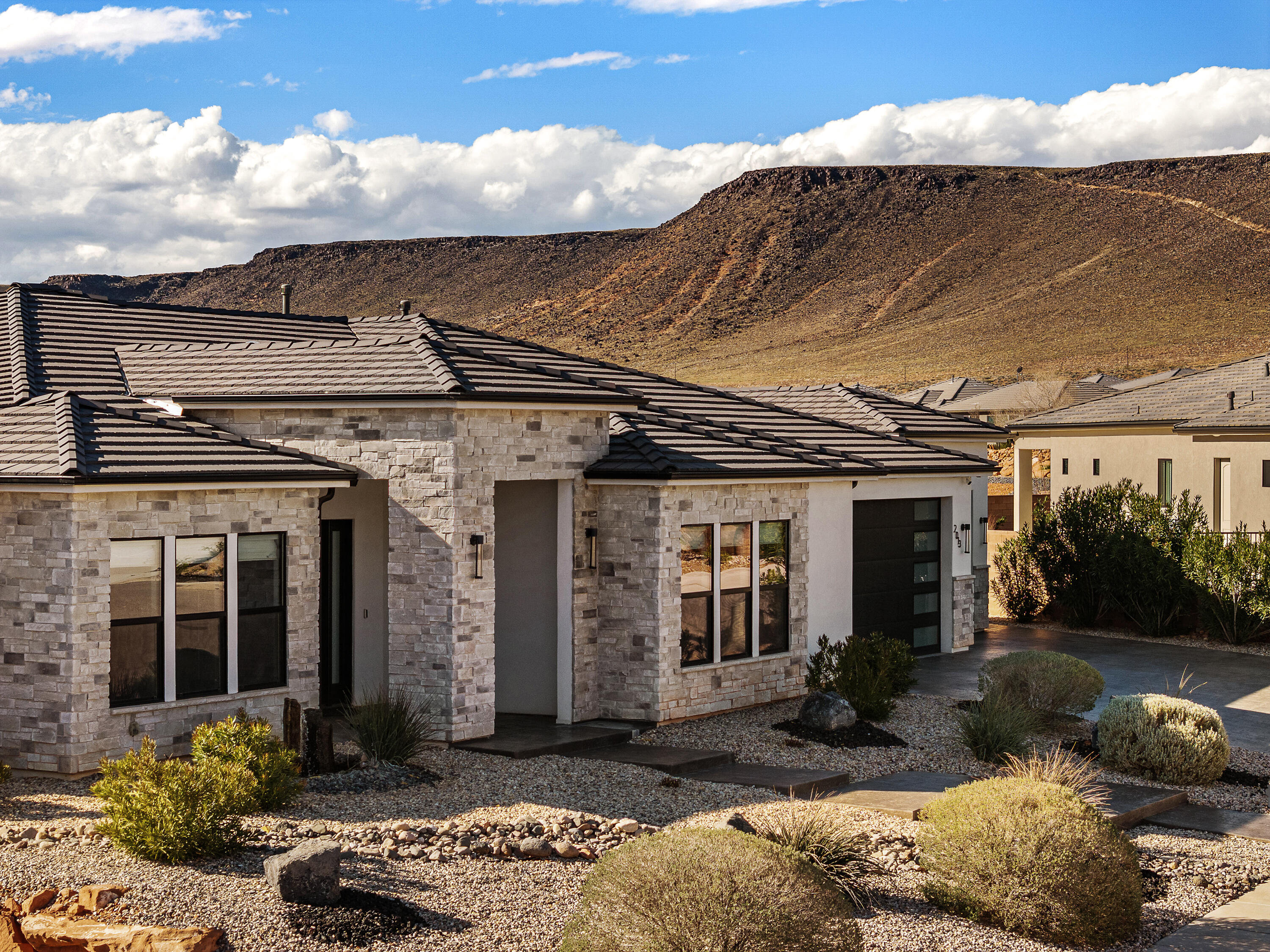 WASHINGTON VISTA - Residential