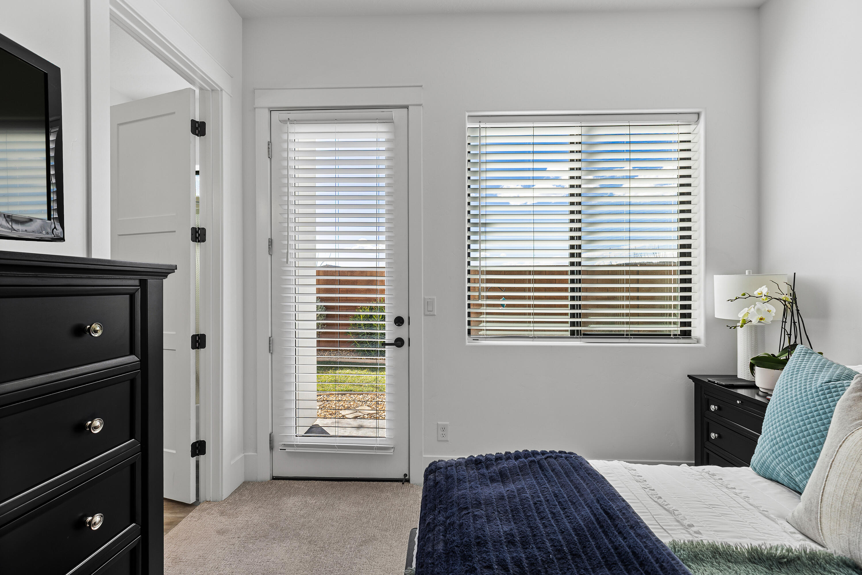 WASHINGTON VISTA - Residential