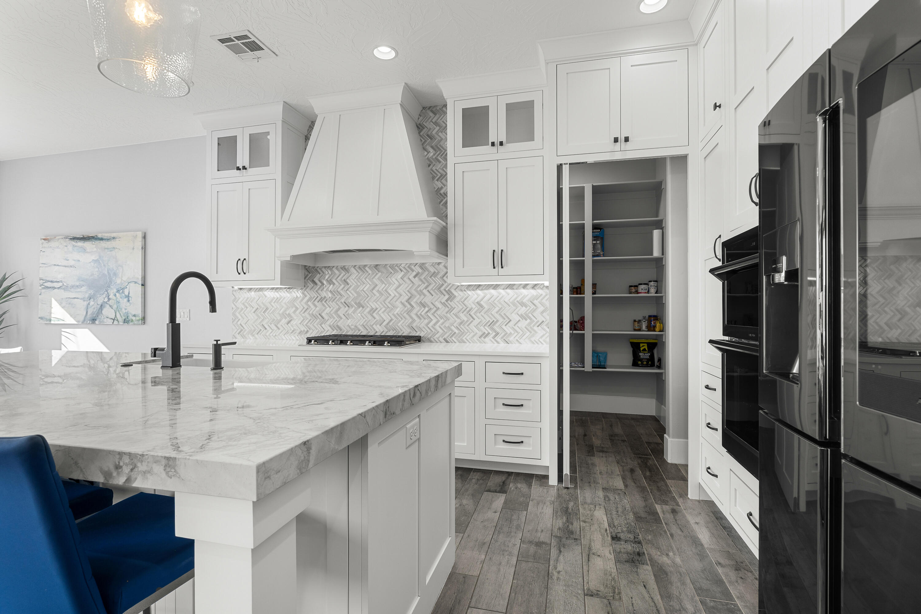 WASHINGTON VISTA - Residential