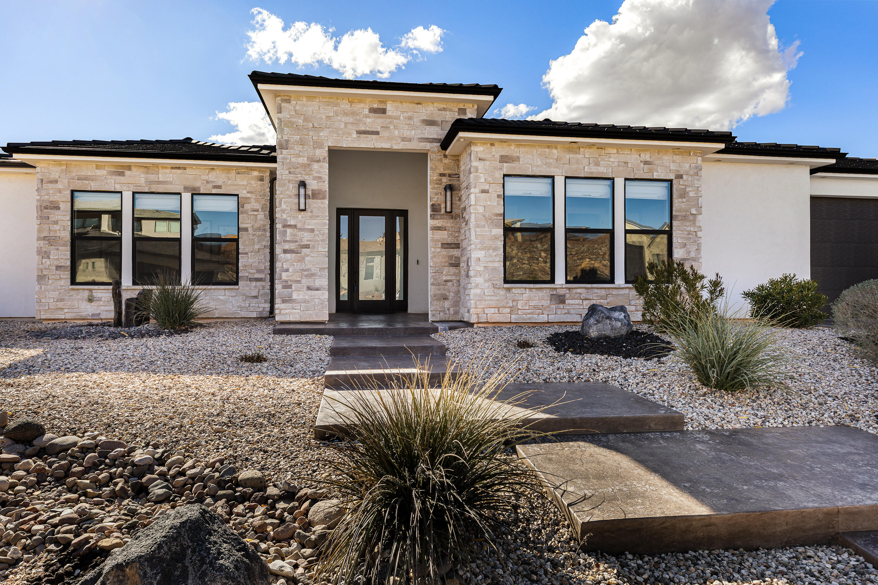 WASHINGTON VISTA - Residential
