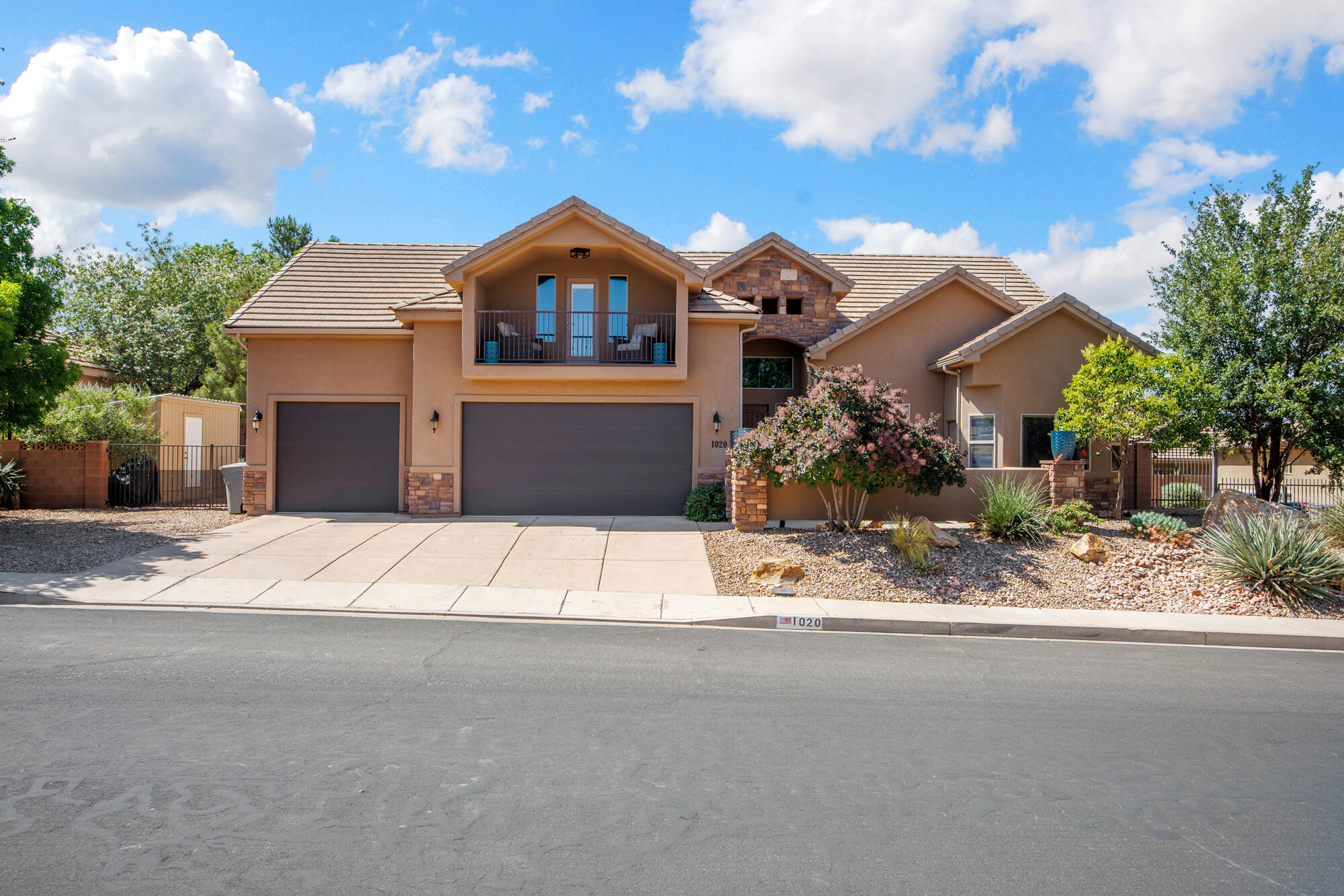 Built in 2010 on a spacious .24-acre lot, this immaculate 4-bedroom, 3.5-bath home offers 2,836 sq. ft. of well-designed living space with a main-level primary suite and an attached casita featuring its own private entrance--perfect for guests, multigenerational living, or a home office.

Recent updates include new laminate flooring downstairs, all new interior paint, updated light fixtures, and a new AC unit. The functional 2-story layout provides 1,914 sq. ft. on the main level with an additional 922 sq. ft. upstairs.

Outside, enjoy RV parking with cleanout plus an extended 3-car garage with a small workshop area. Clean, updated, and move-in ready, this home checks all the boxes!