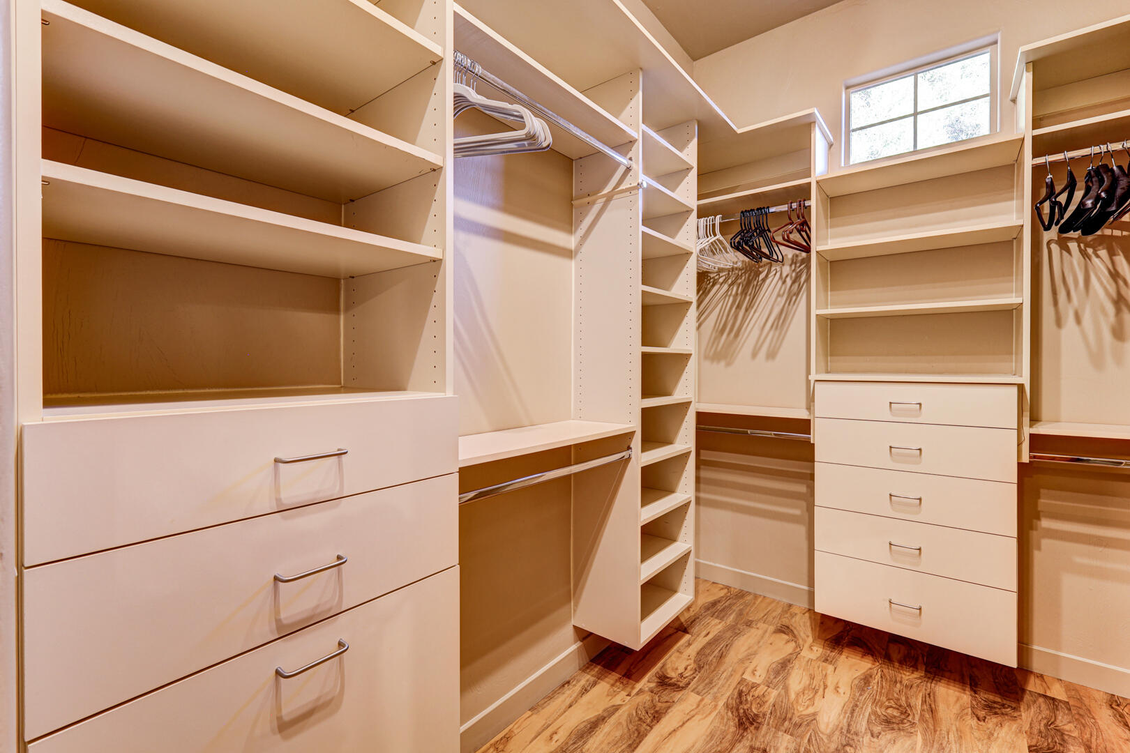 PINE BROOK - Residential