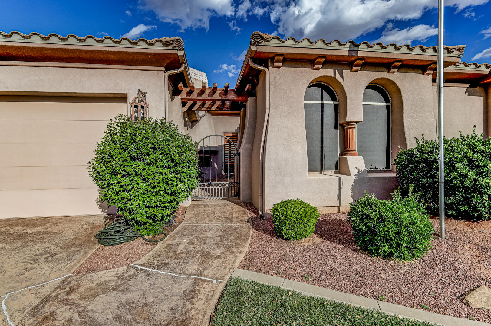 PINE BROOK - Residential