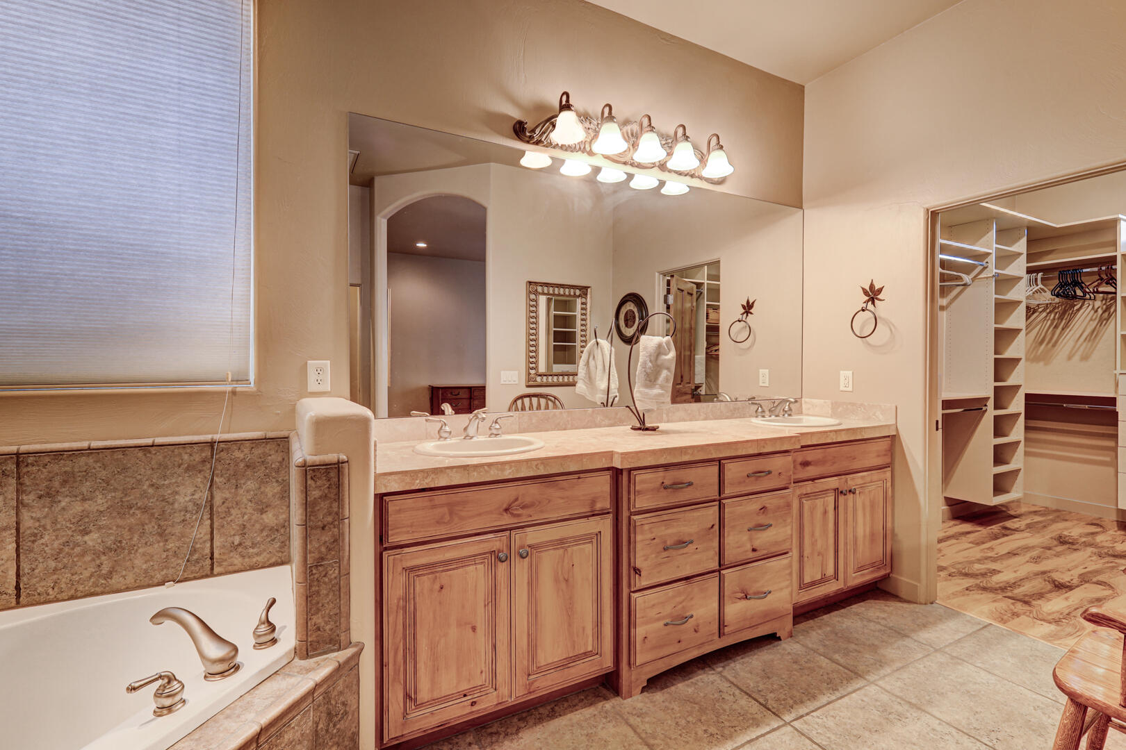 PINE BROOK - Residential