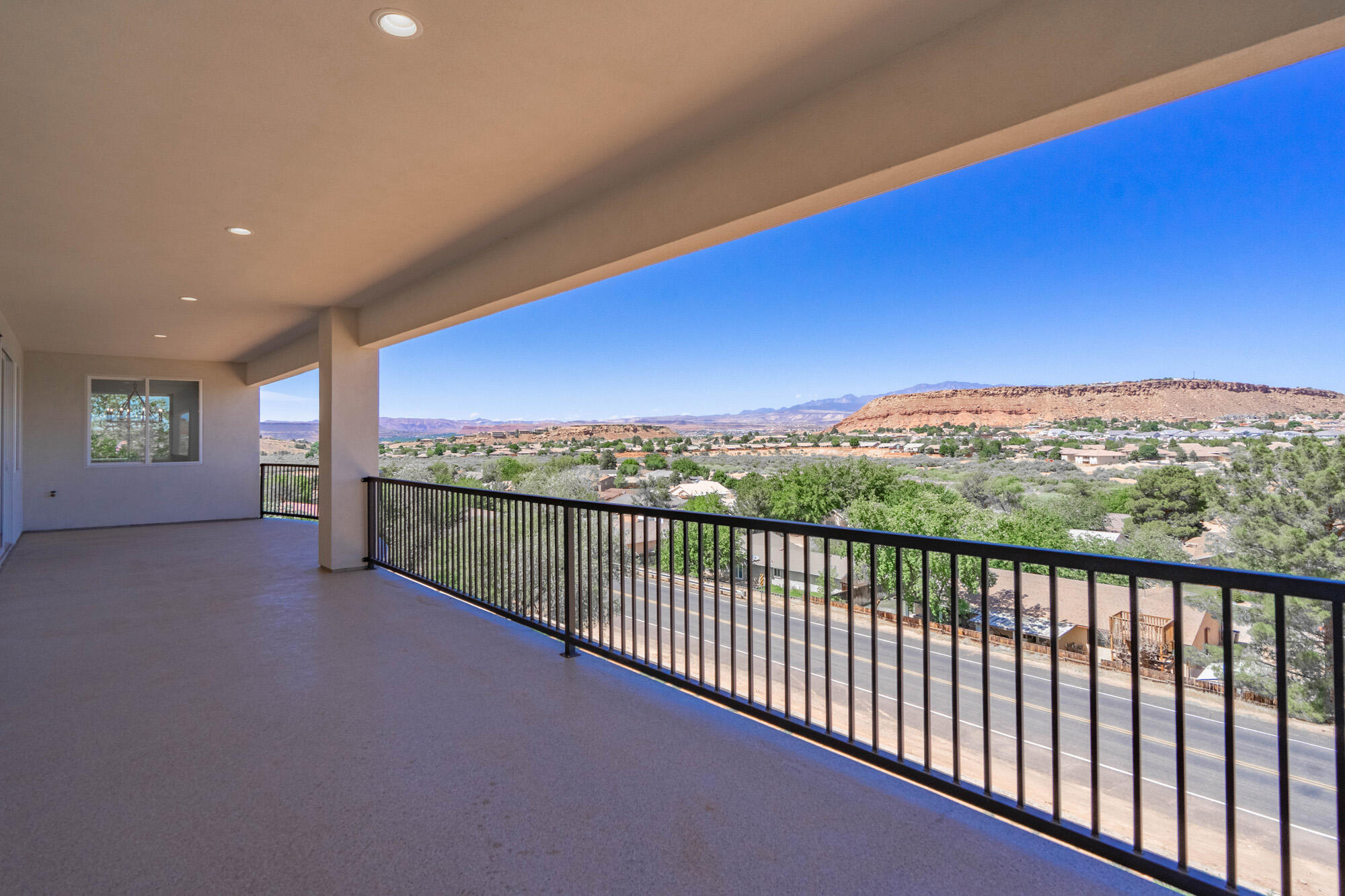 BLOOMINGTON HILLS - Residential