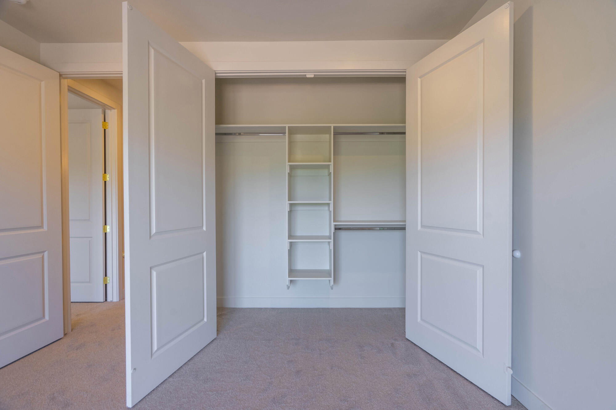 BLOOMINGTON HILLS - Residential