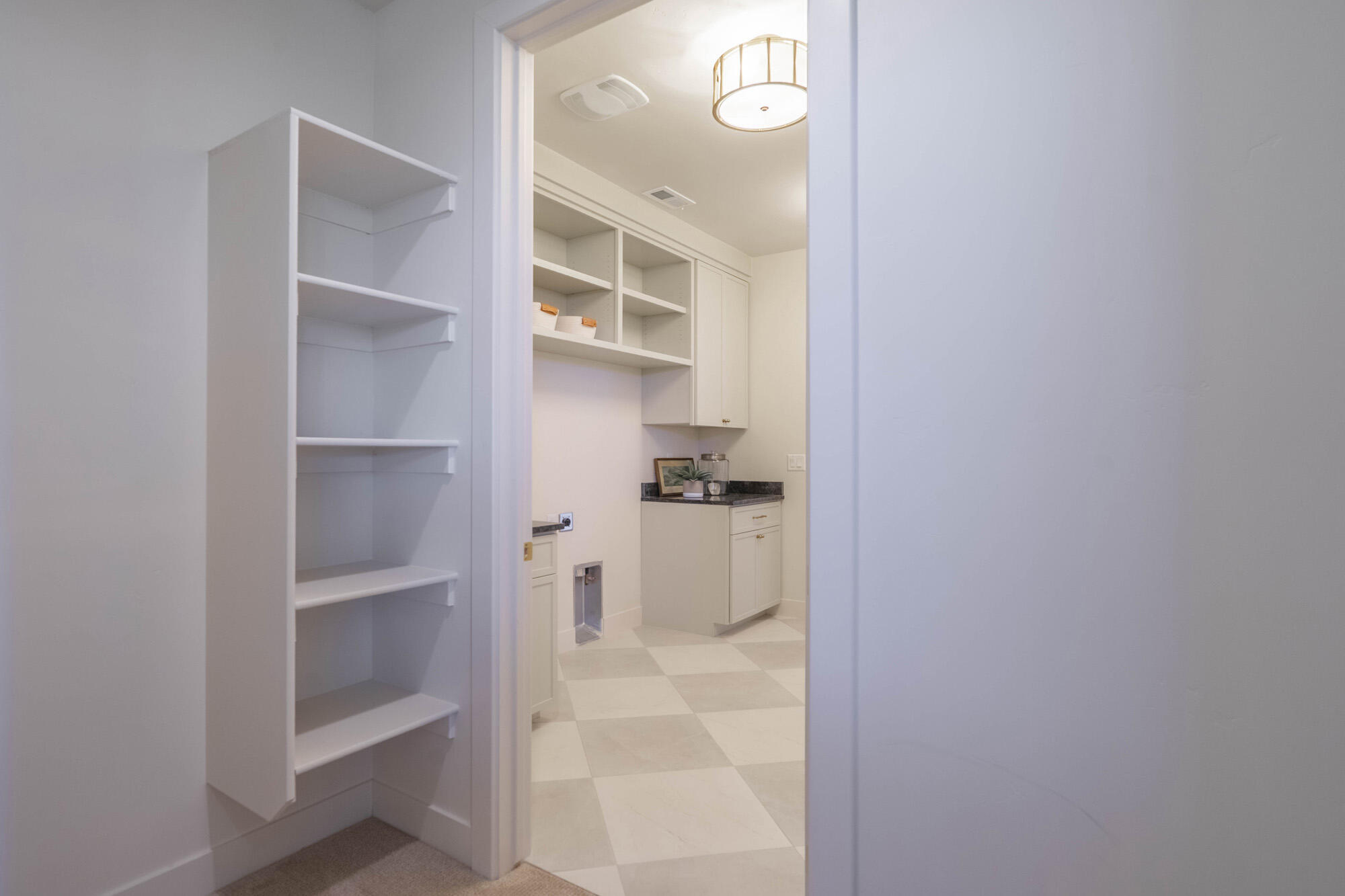 BLOOMINGTON HILLS - Residential