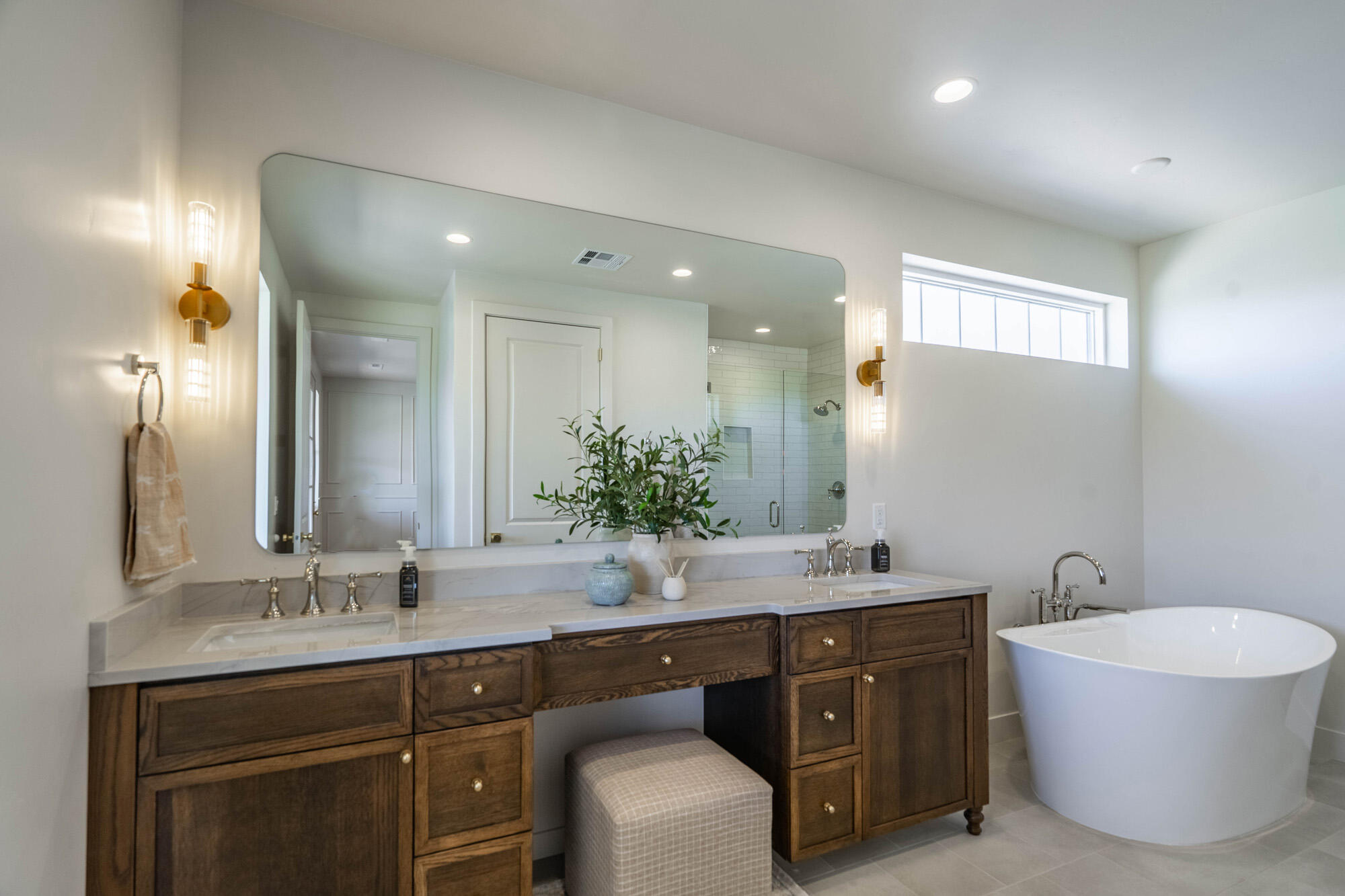 BLOOMINGTON HILLS - Residential