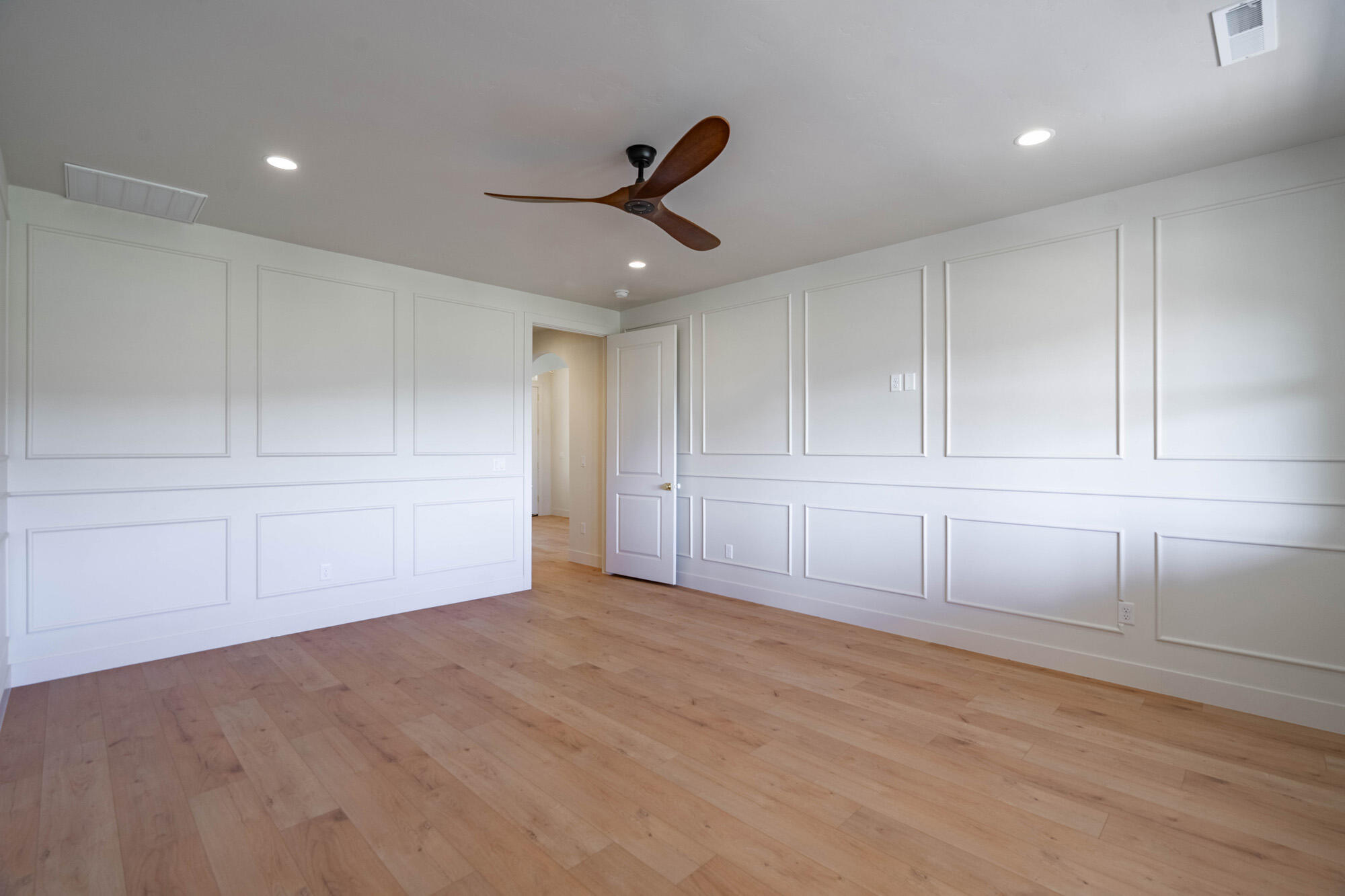 BLOOMINGTON HILLS - Residential