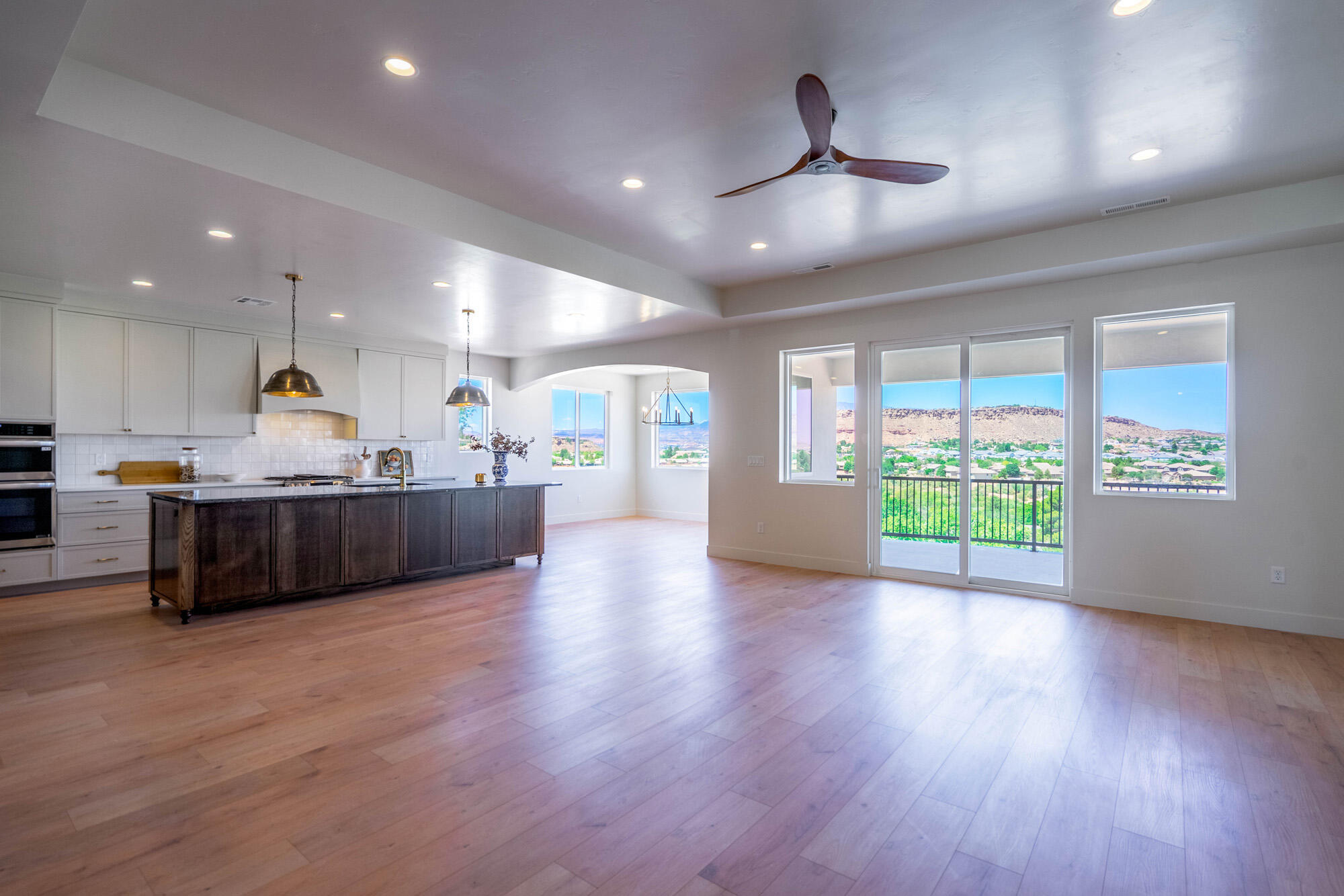 BLOOMINGTON HILLS - Residential