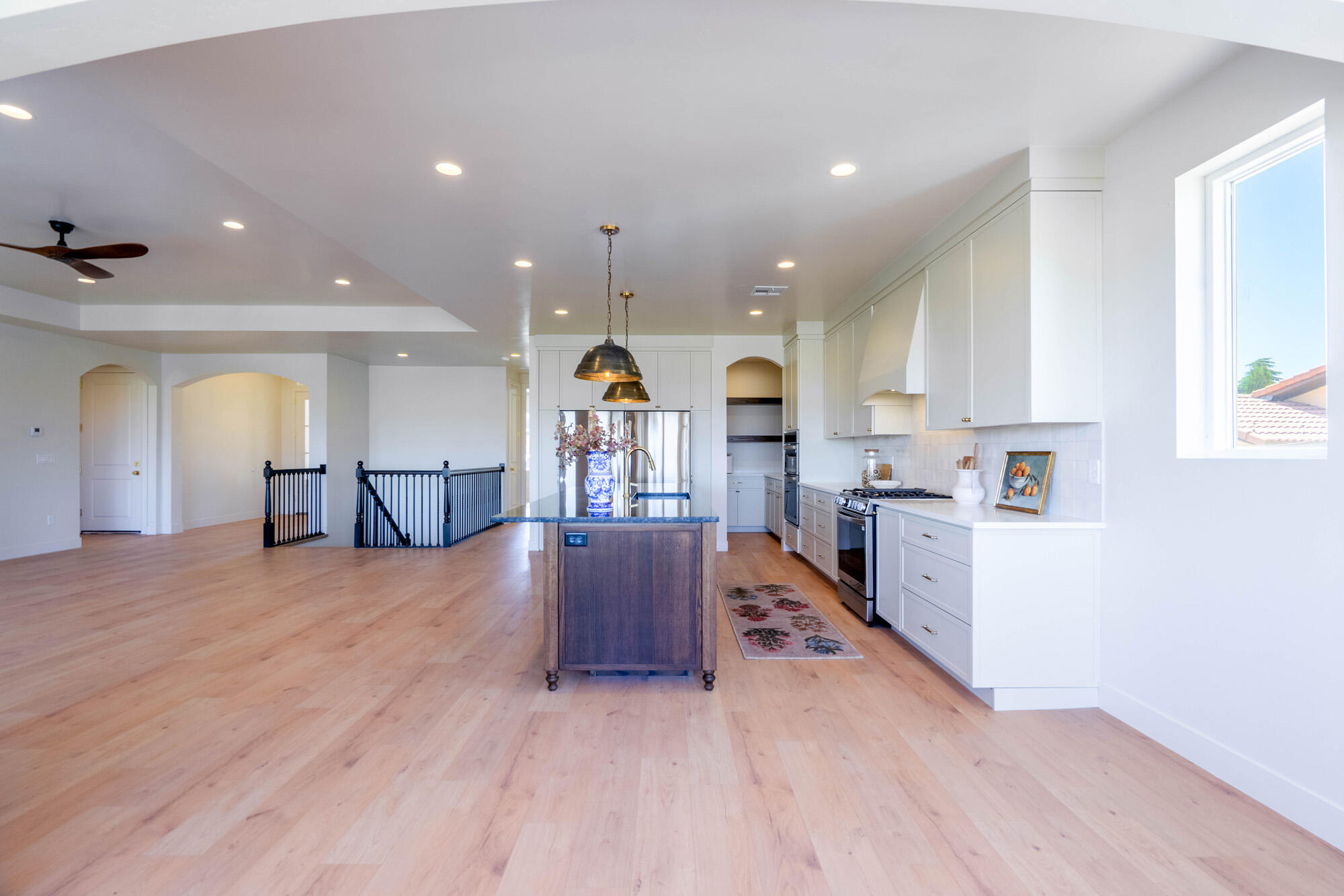 BLOOMINGTON HILLS - Residential
