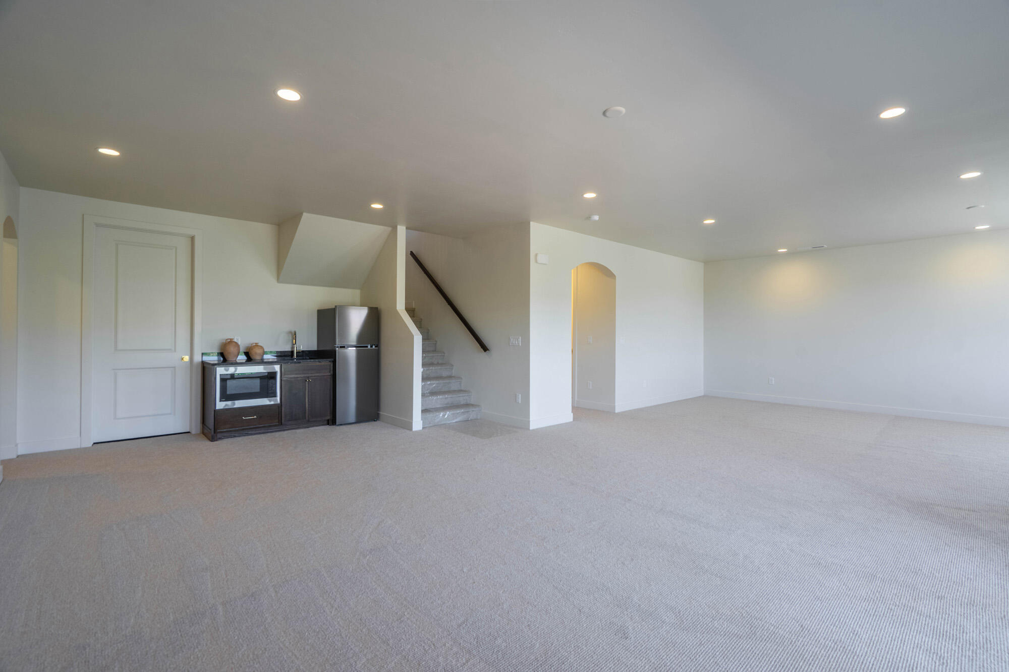 BLOOMINGTON HILLS - Residential