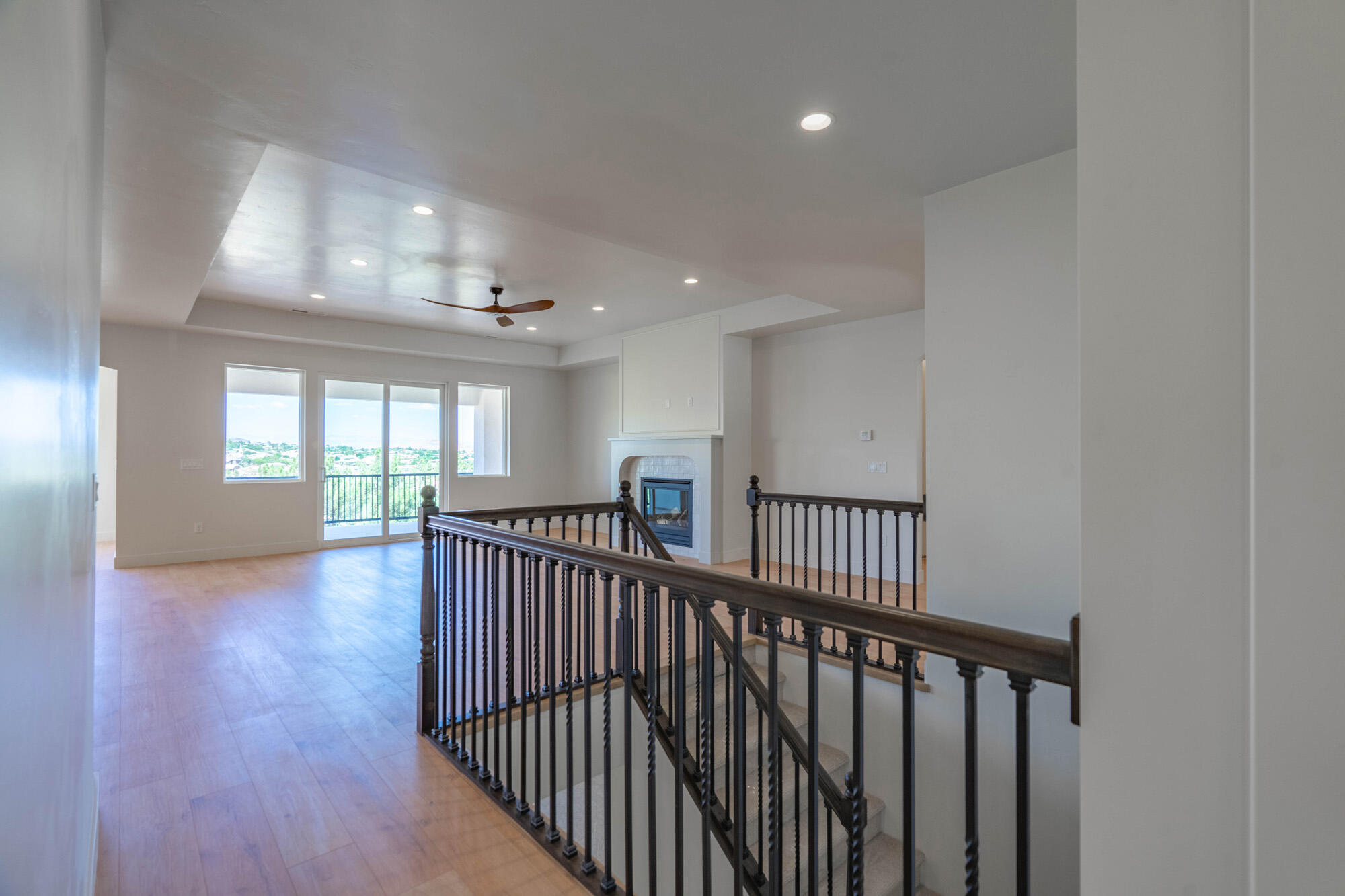 BLOOMINGTON HILLS - Residential