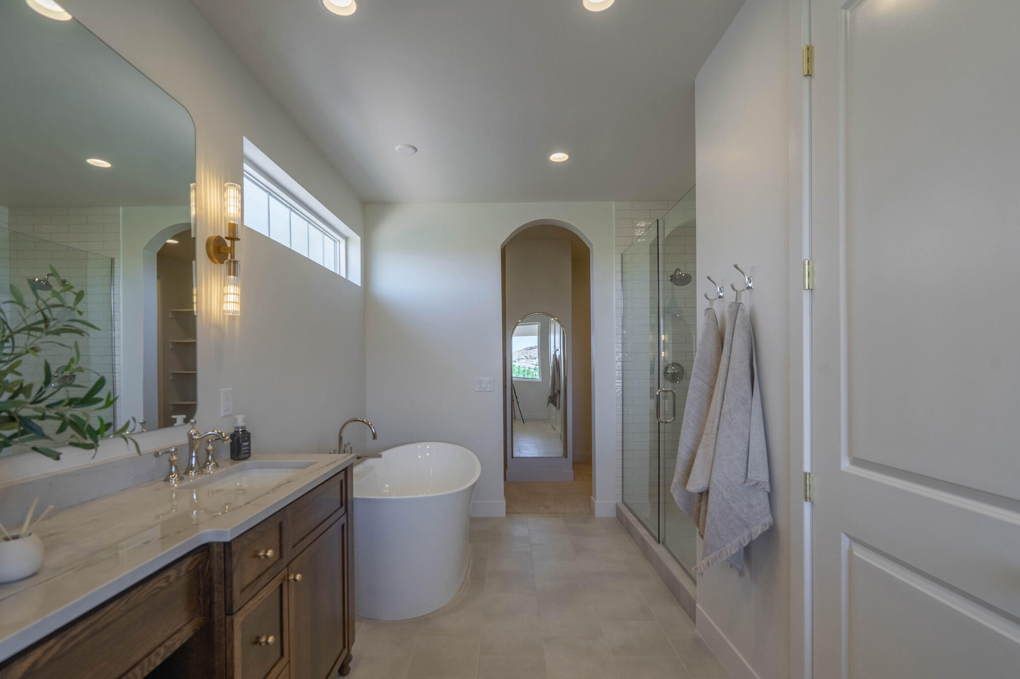 BLOOMINGTON HILLS - Residential