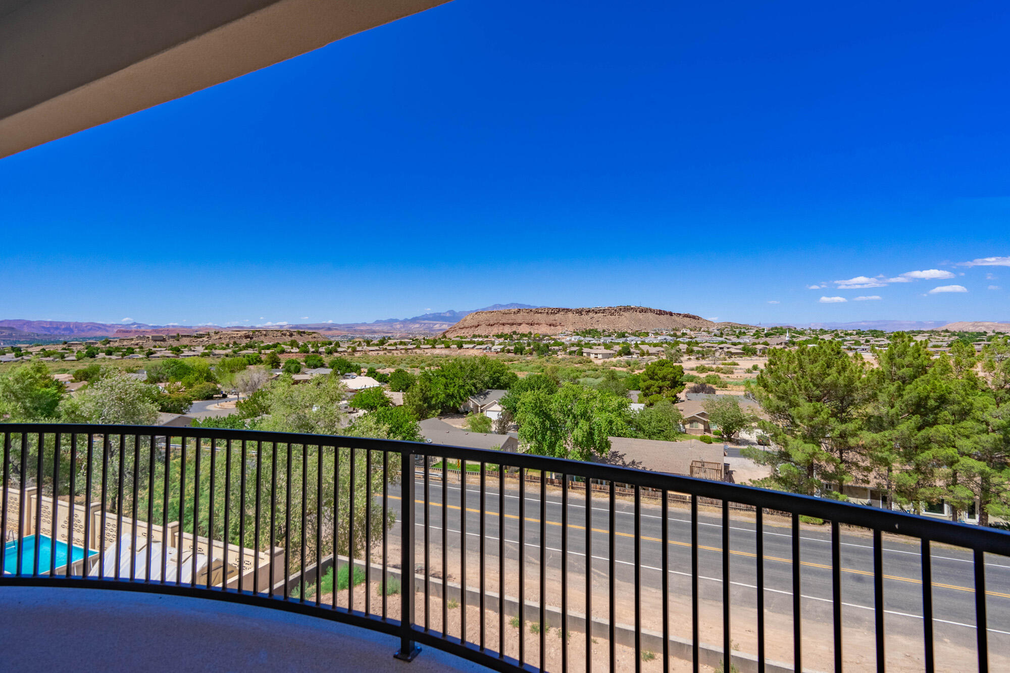BLOOMINGTON HILLS - Residential