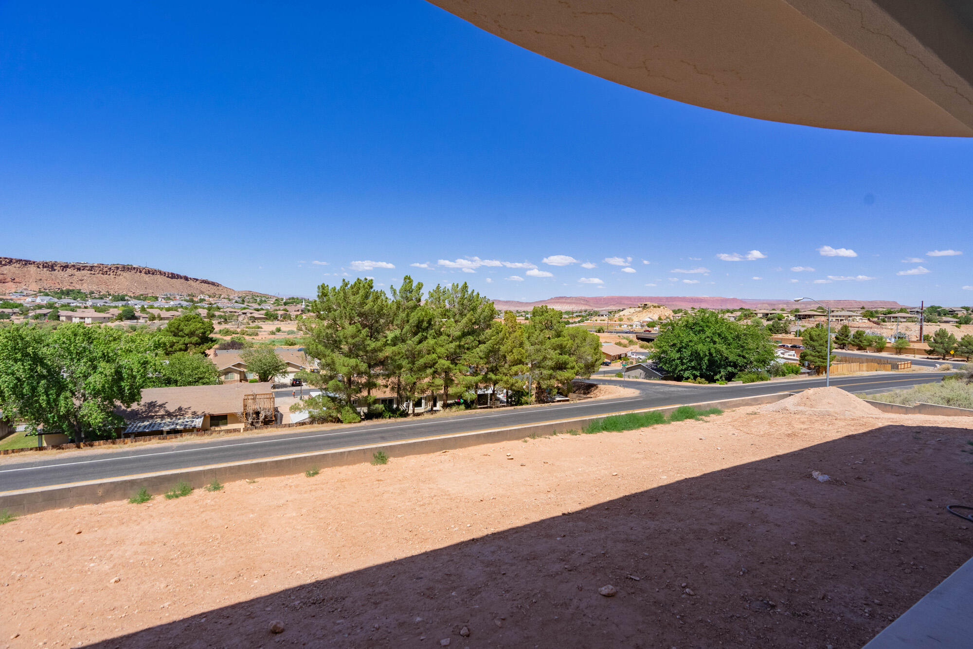 BLOOMINGTON HILLS - Residential