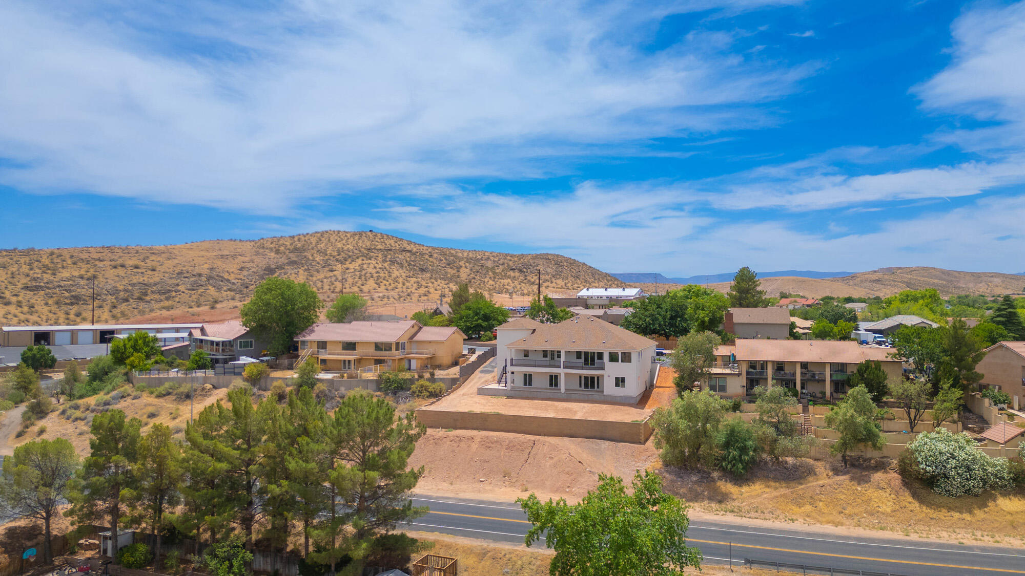 BLOOMINGTON HILLS - Residential