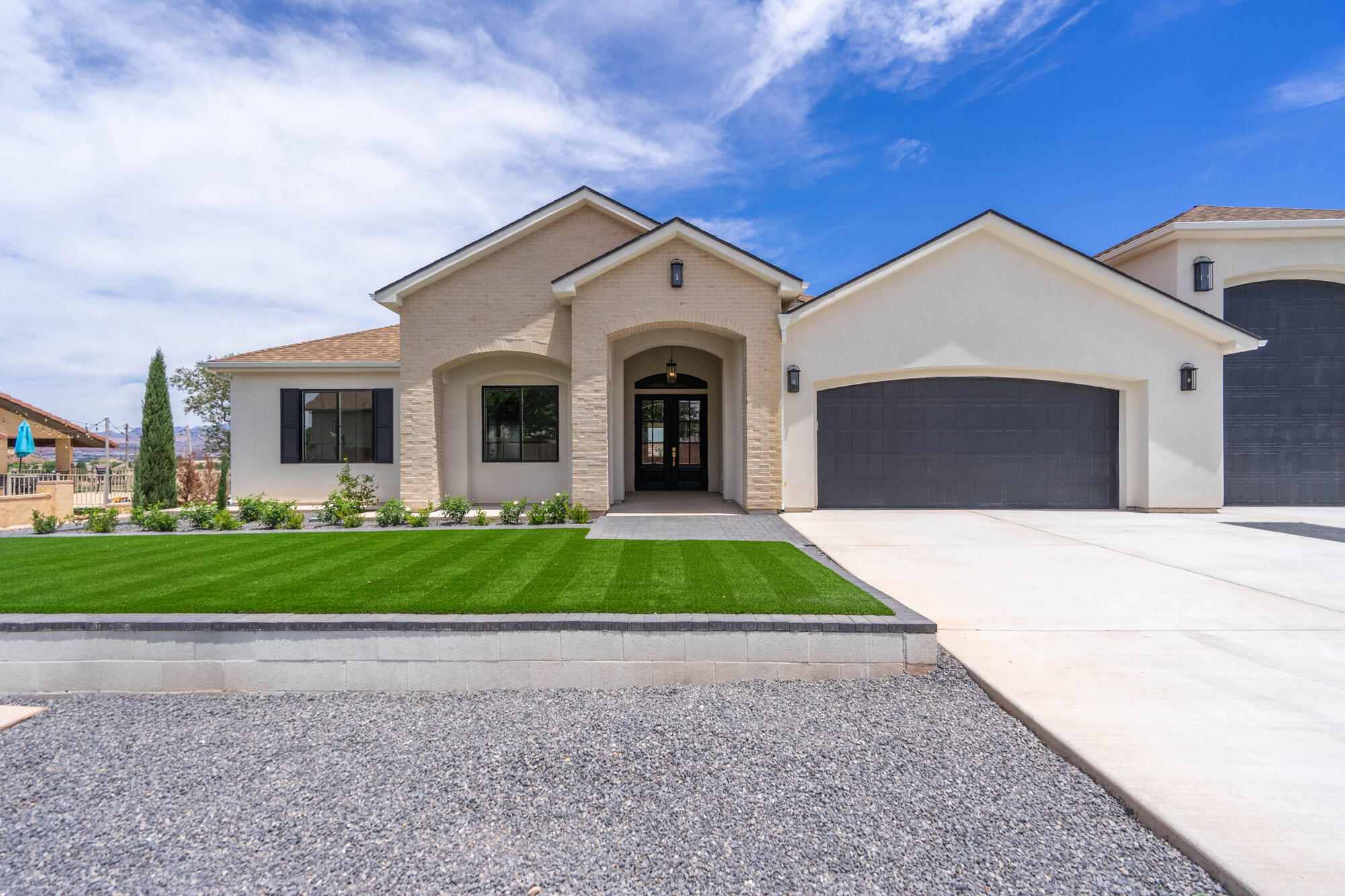 BLOOMINGTON HILLS - Residential