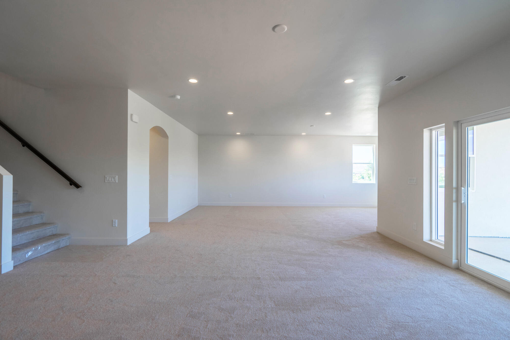 BLOOMINGTON HILLS - Residential