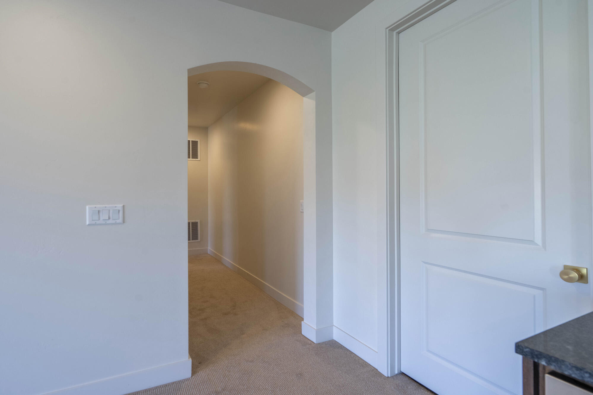BLOOMINGTON HILLS - Residential