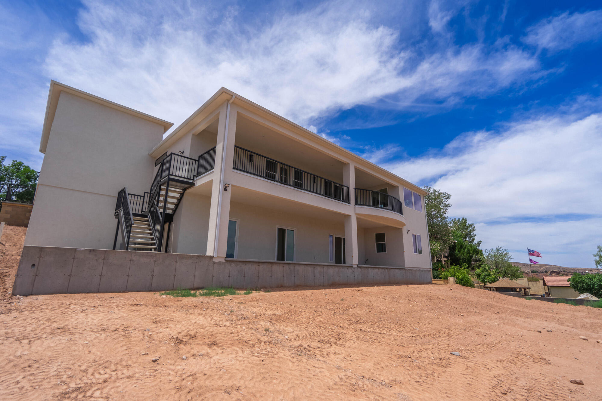 BLOOMINGTON HILLS - Residential