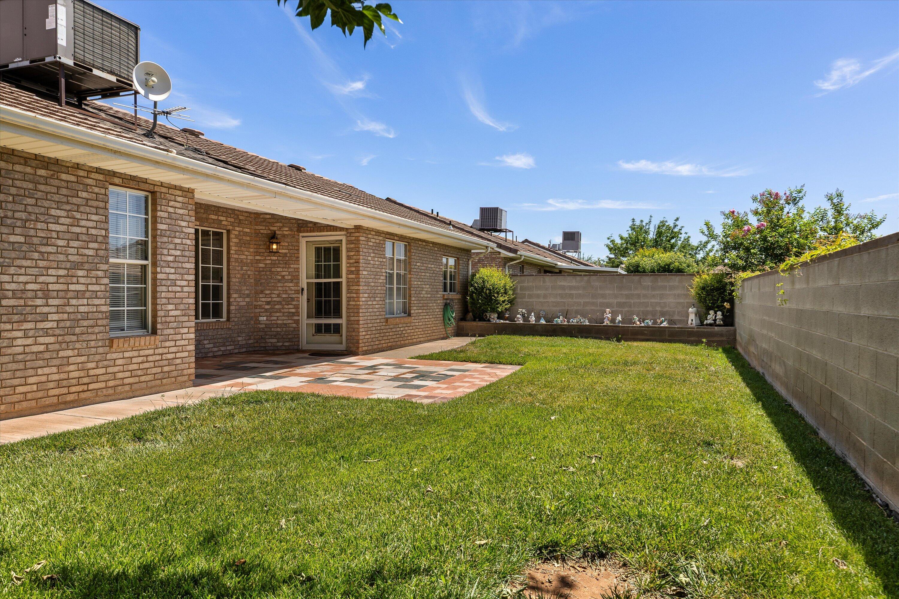 SUN COUNTRY MEADOWS SOUTH TOWNHOMES - Residential