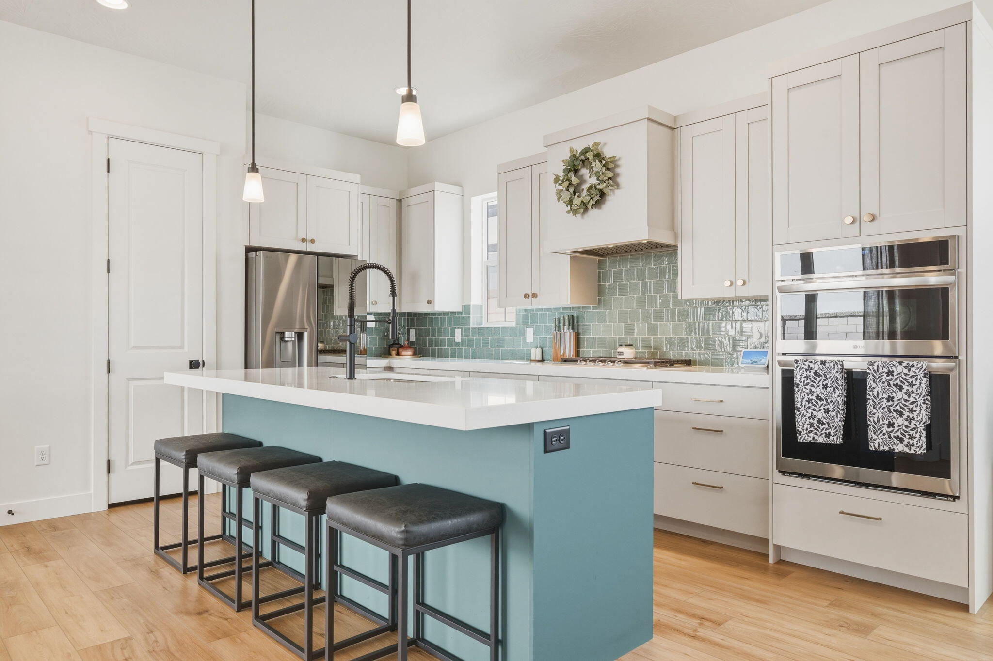 DESERT COLOR SAGE HAVEN - Residential