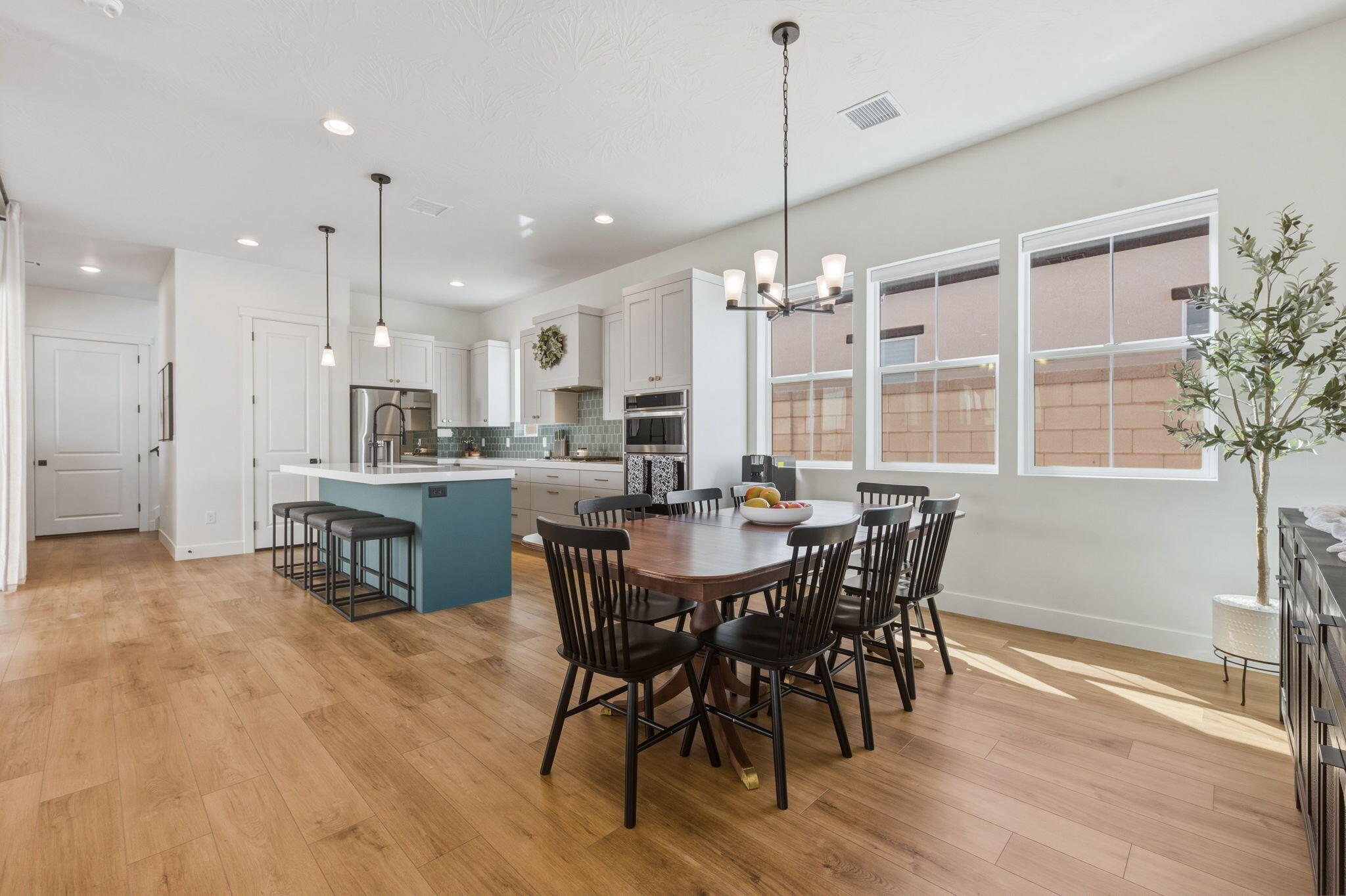 DESERT COLOR SAGE HAVEN - Residential