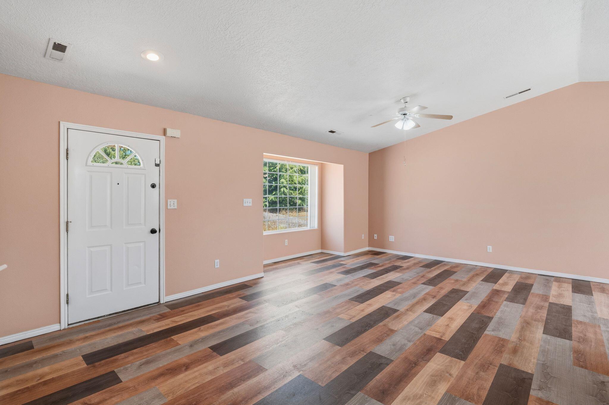 DIXIE DEER ESTATES - Residential
