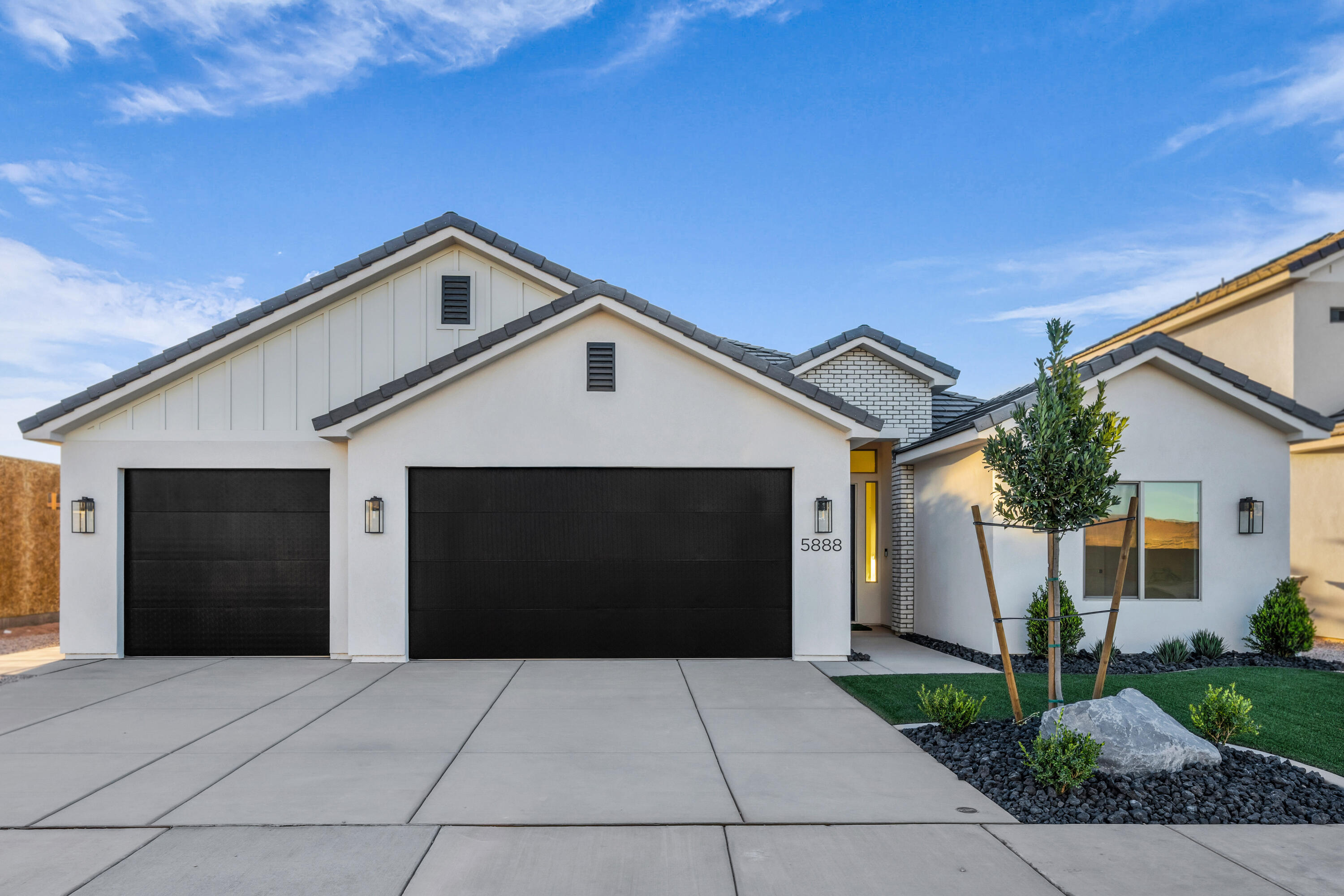 DESERT TALUS - Residential