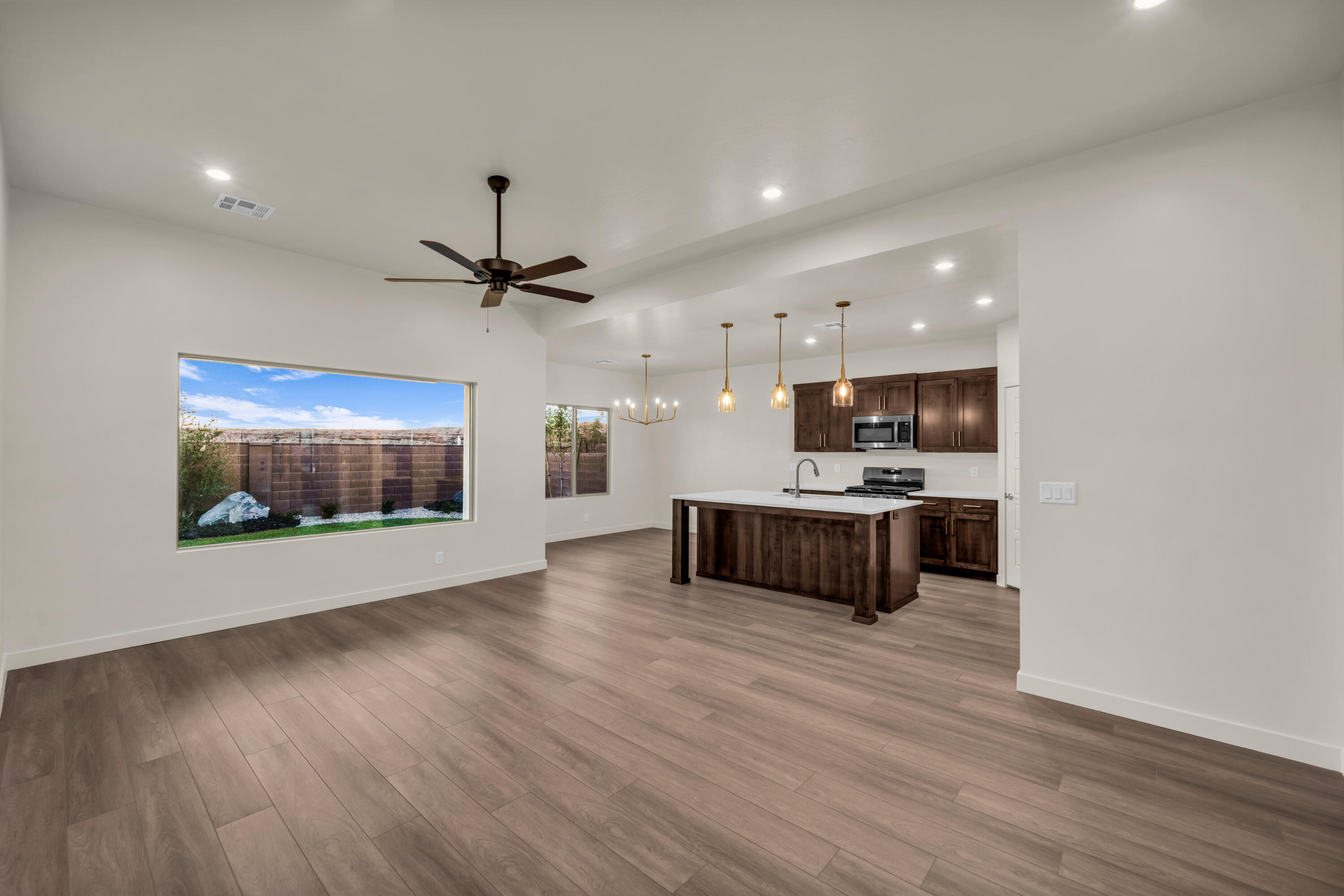 DESERT TALUS - Residential