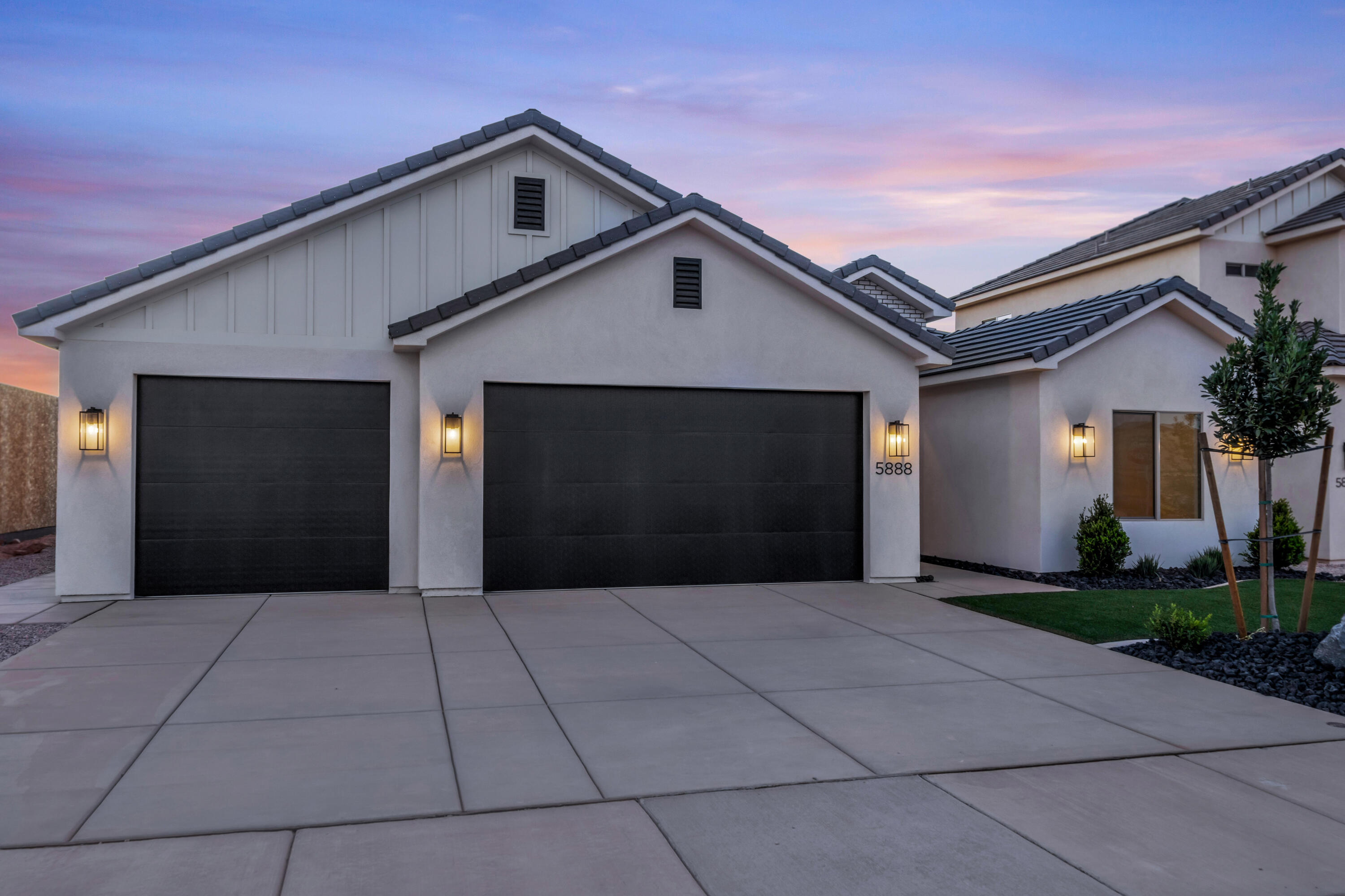 DESERT TALUS - Residential